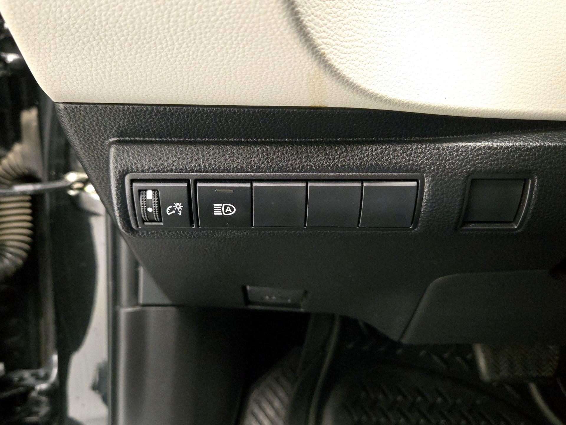 Thumbnail: 2022 Toyota Corolla - 13