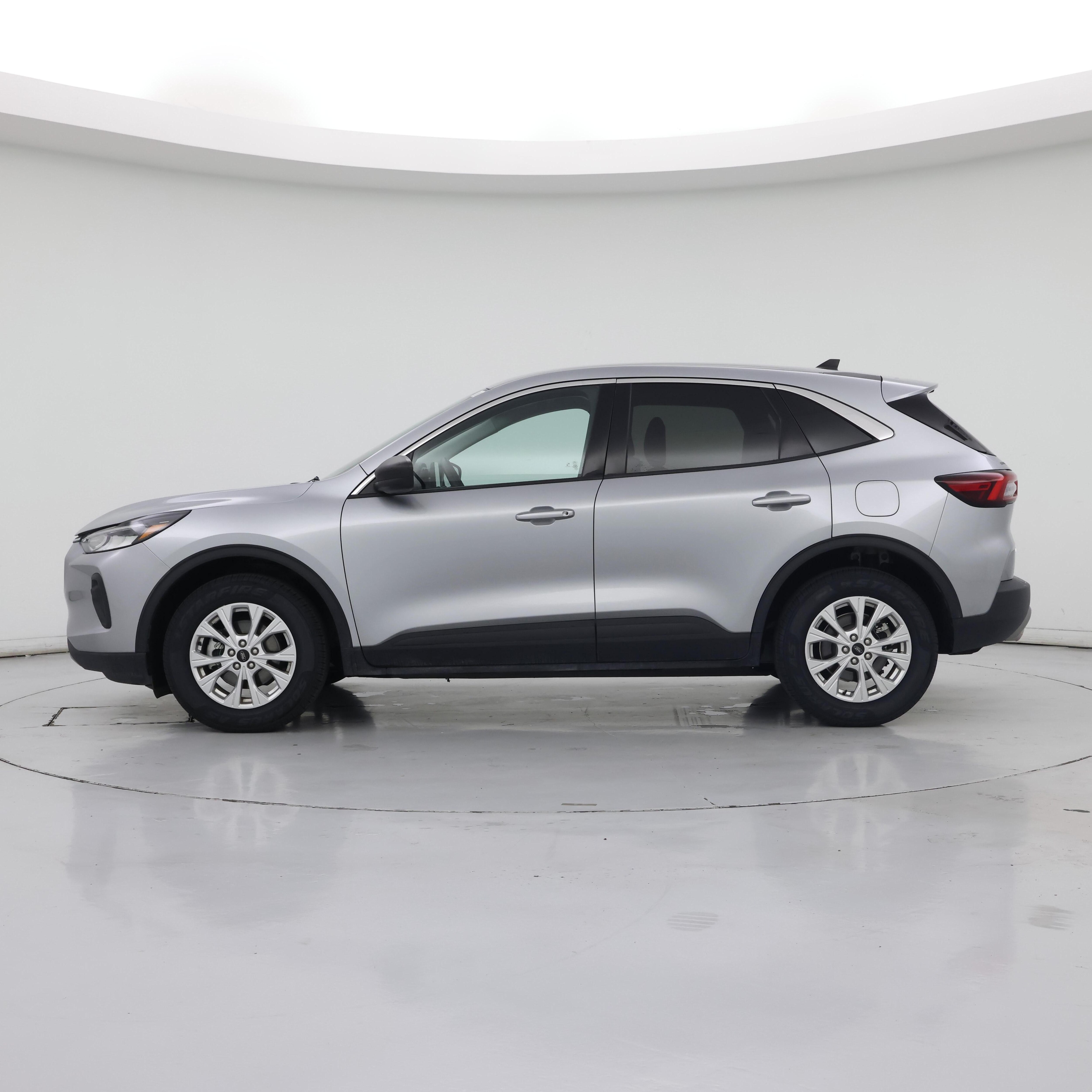 Thumbnail: 2023 Ford Escape - 3