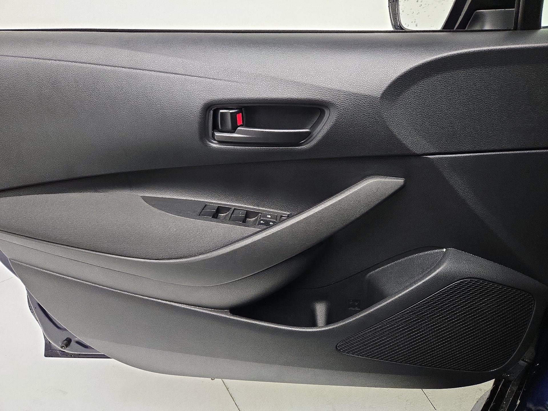 Thumbnail: 2025 Toyota Corolla - 12