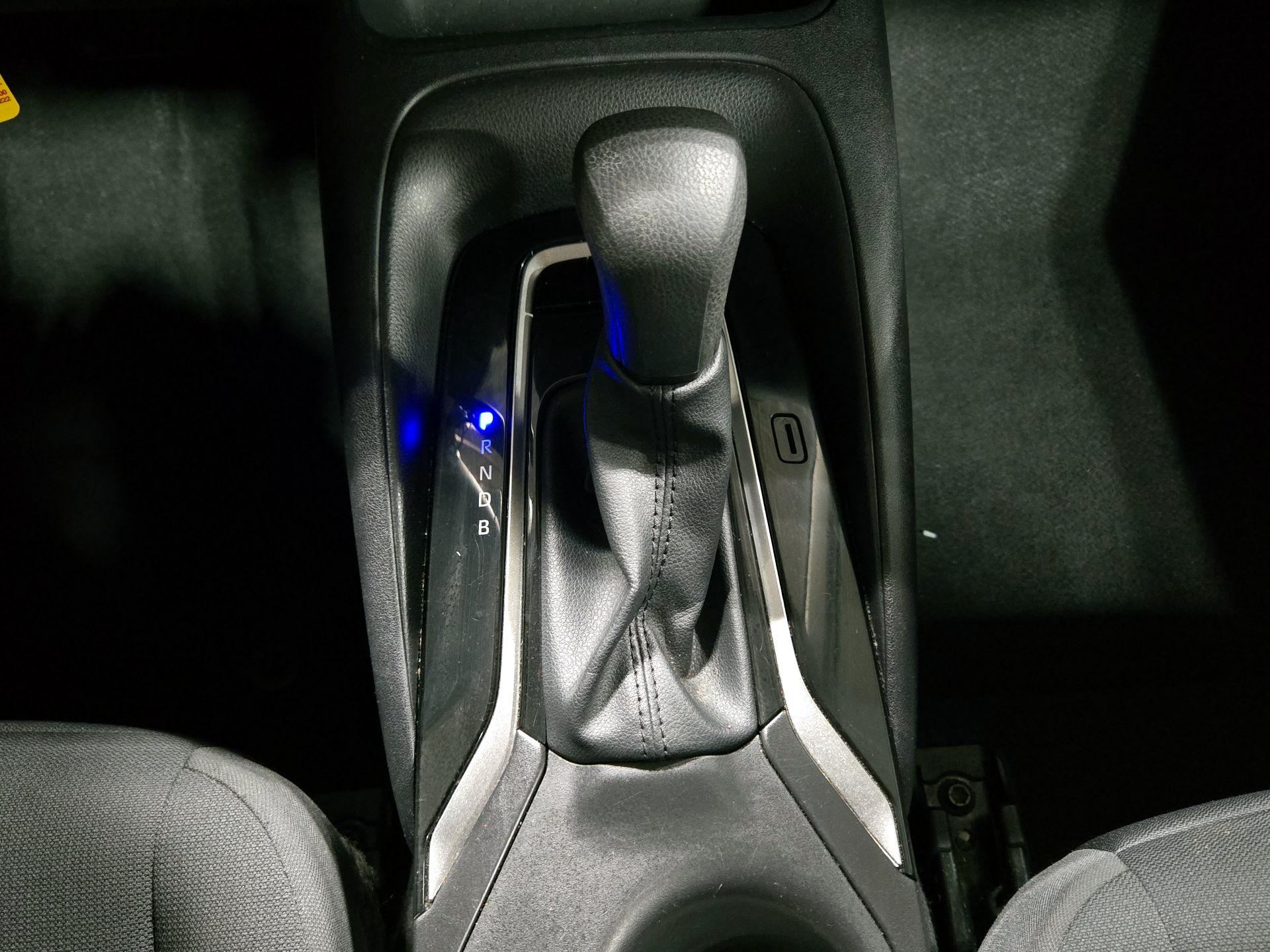 Thumbnail: 2025 Toyota Corolla - 17