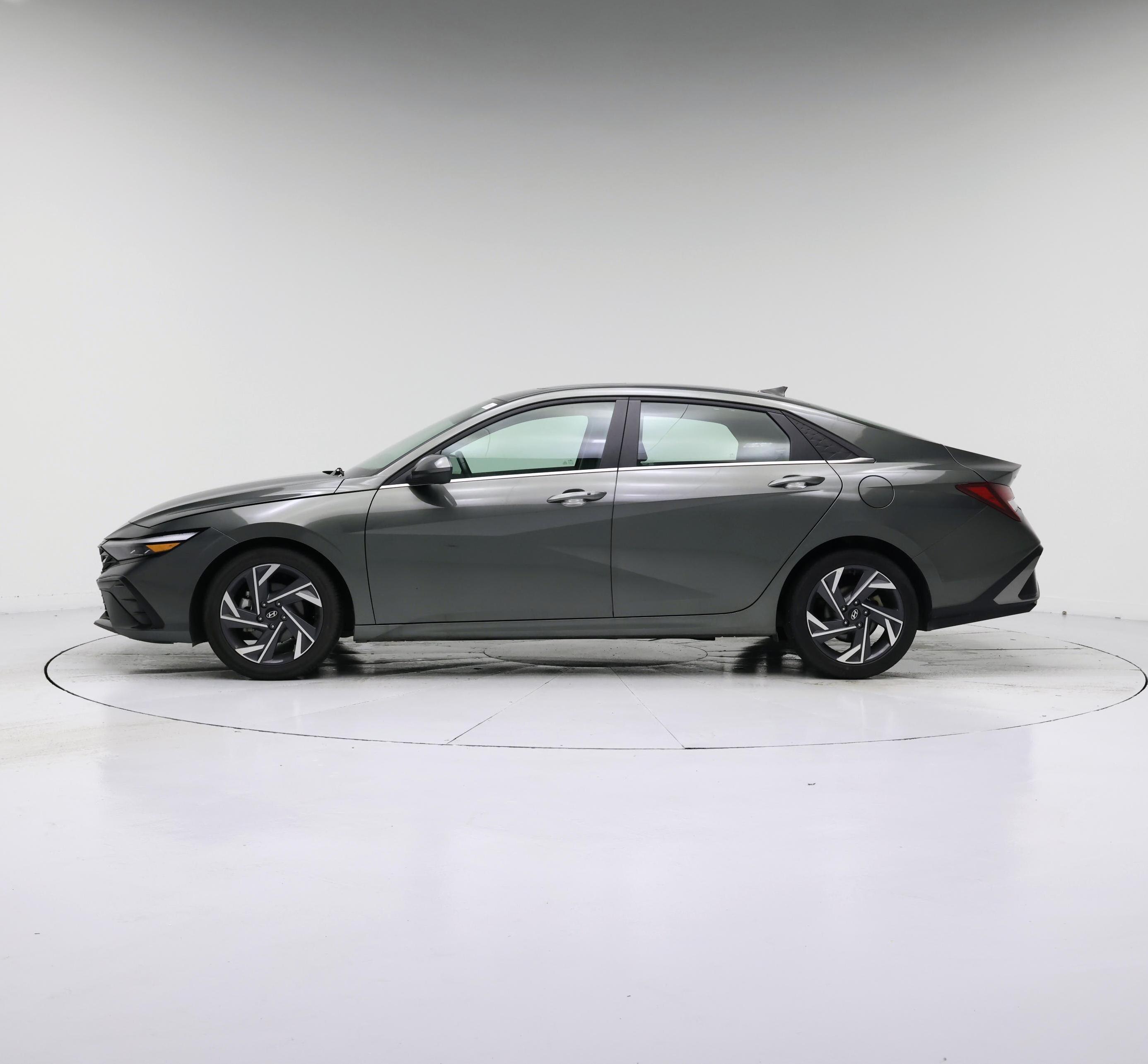 Thumbnail: 2025 Hyundai Elantra - 3