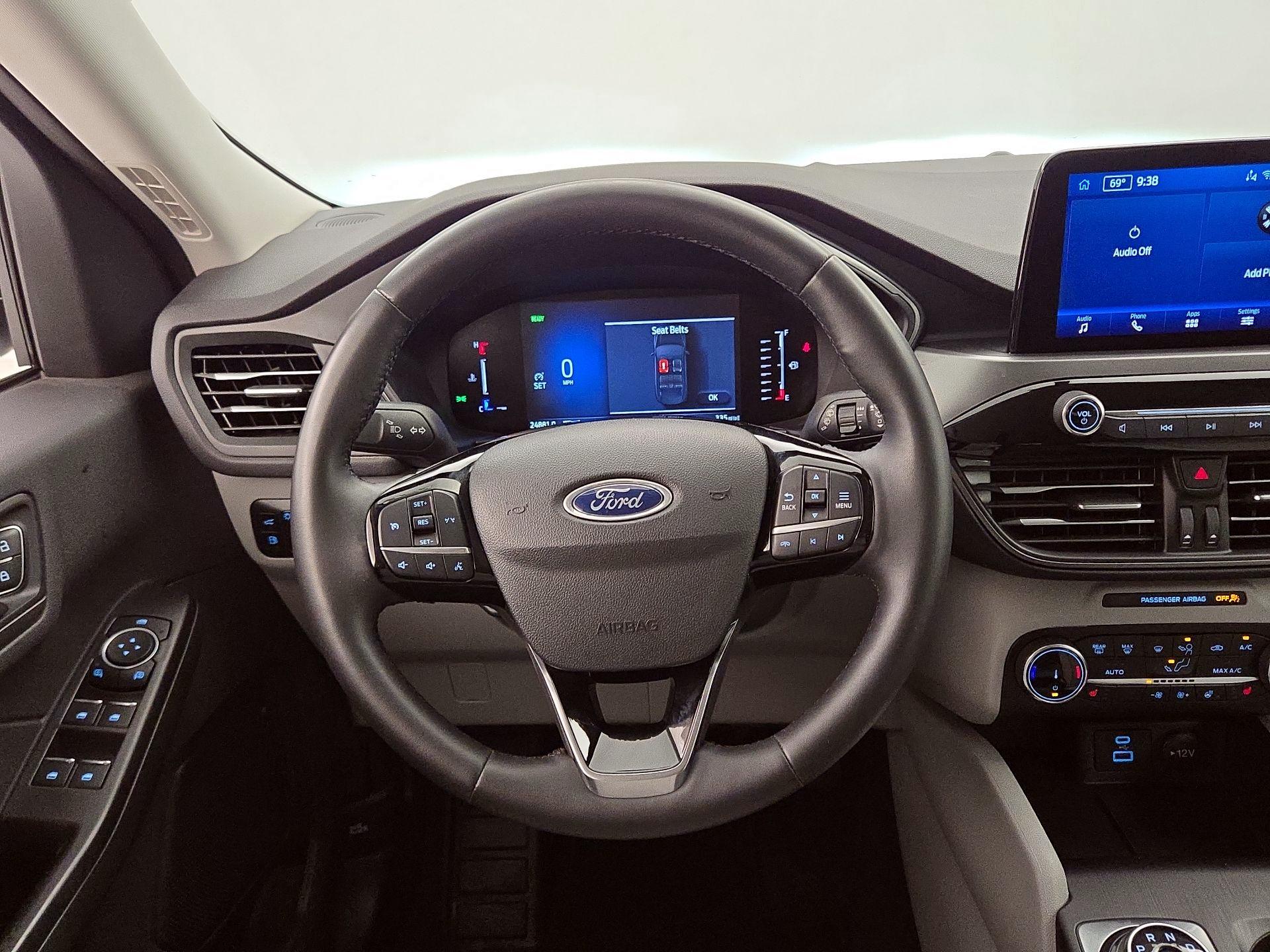 Thumbnail: 2023 Ford Escape - 10