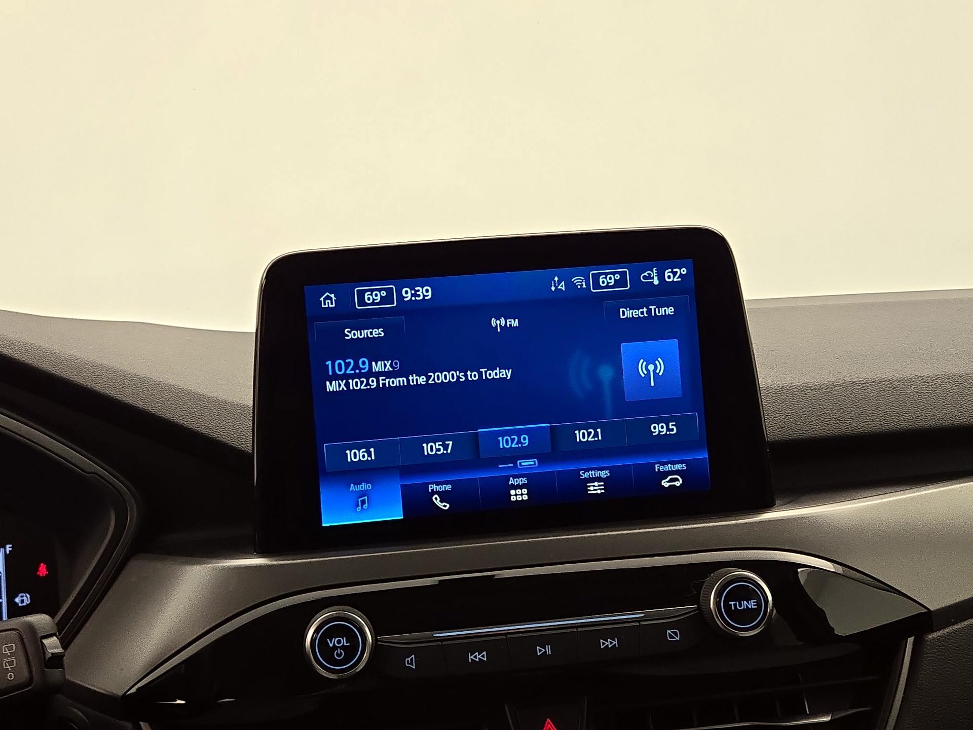 Thumbnail: 2023 Ford Escape - 15