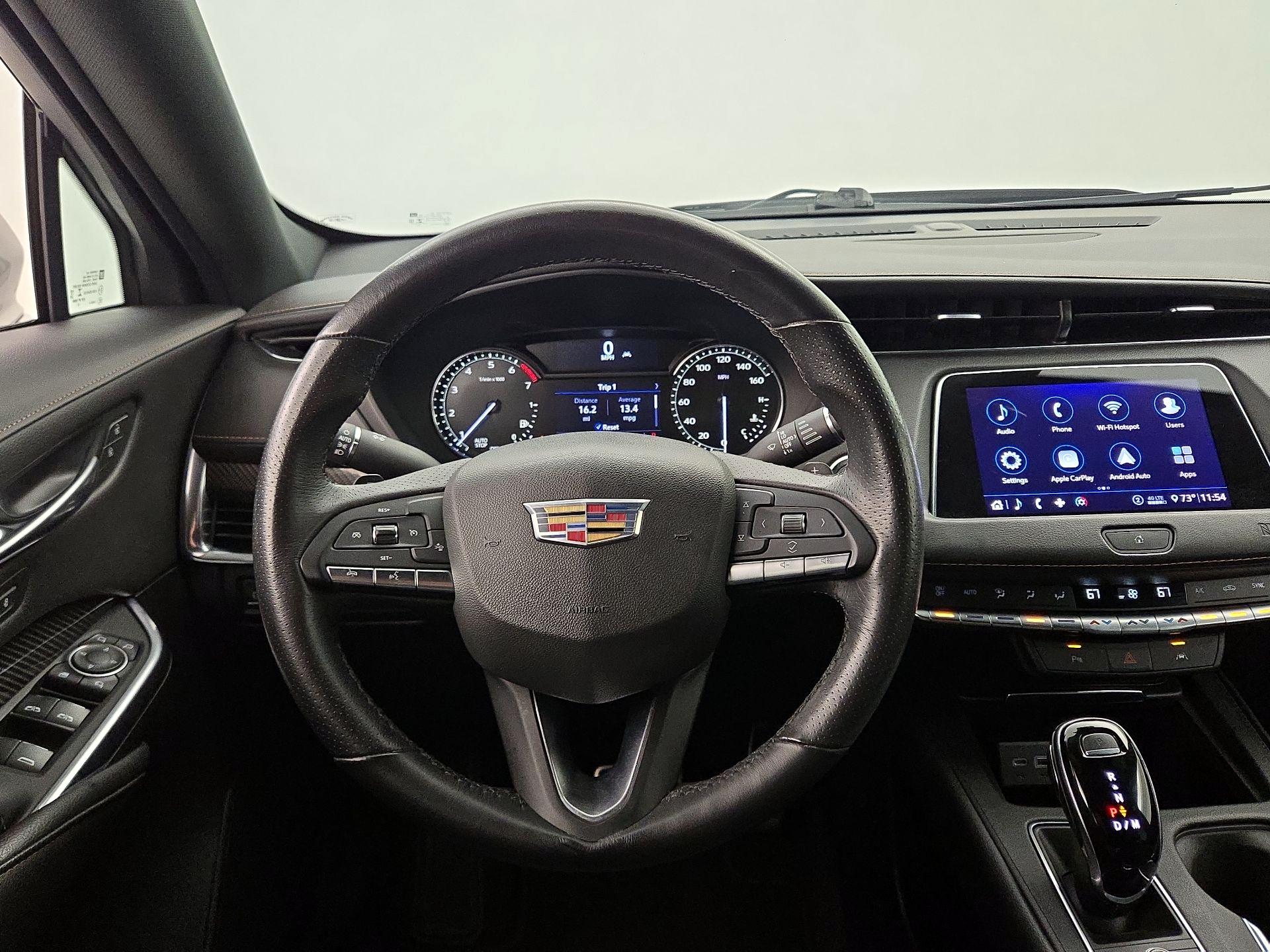 Thumbnail: 2020 Cadillac XT4 - 10