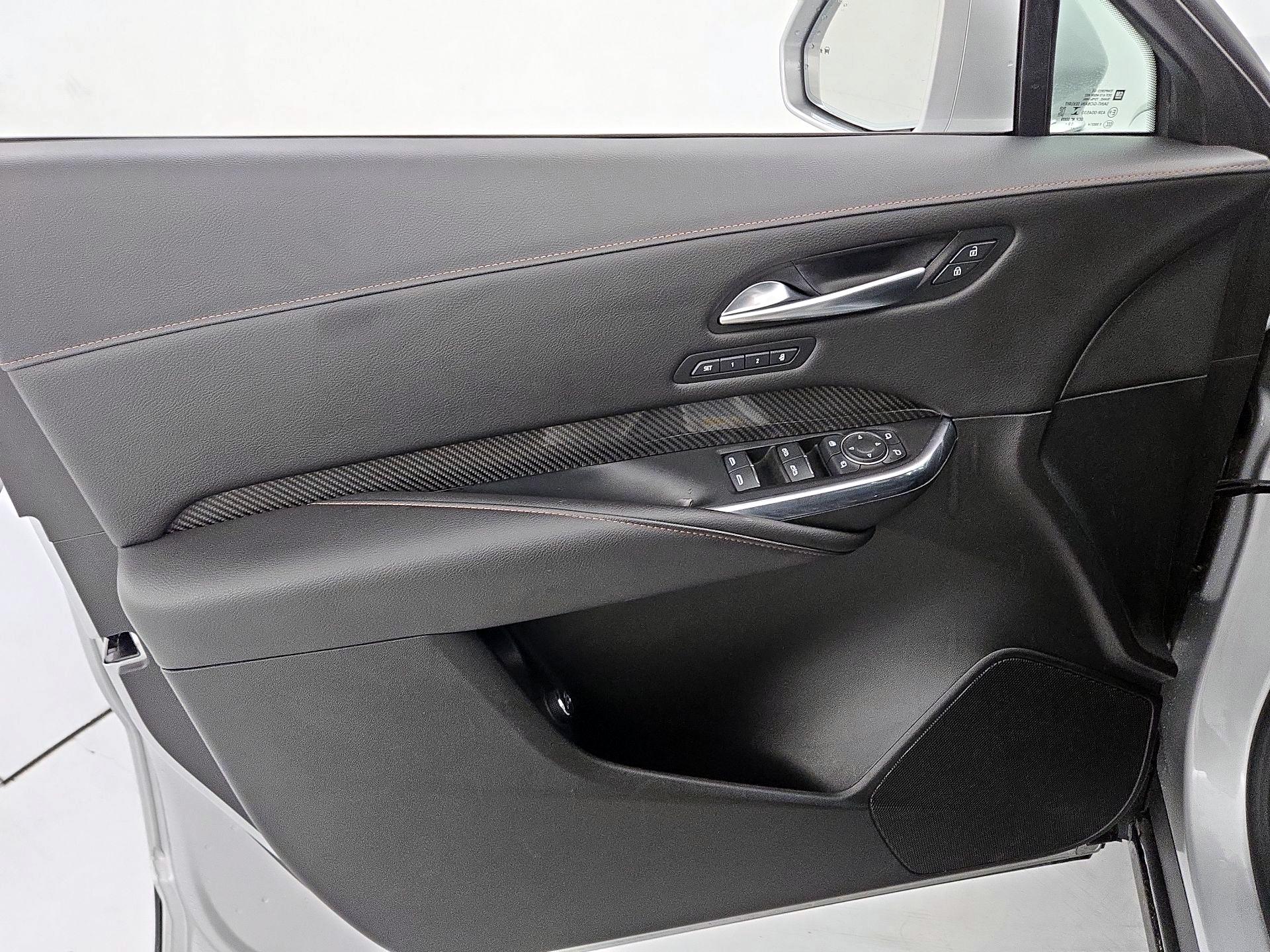 Thumbnail: 2020 Cadillac XT4 - 12