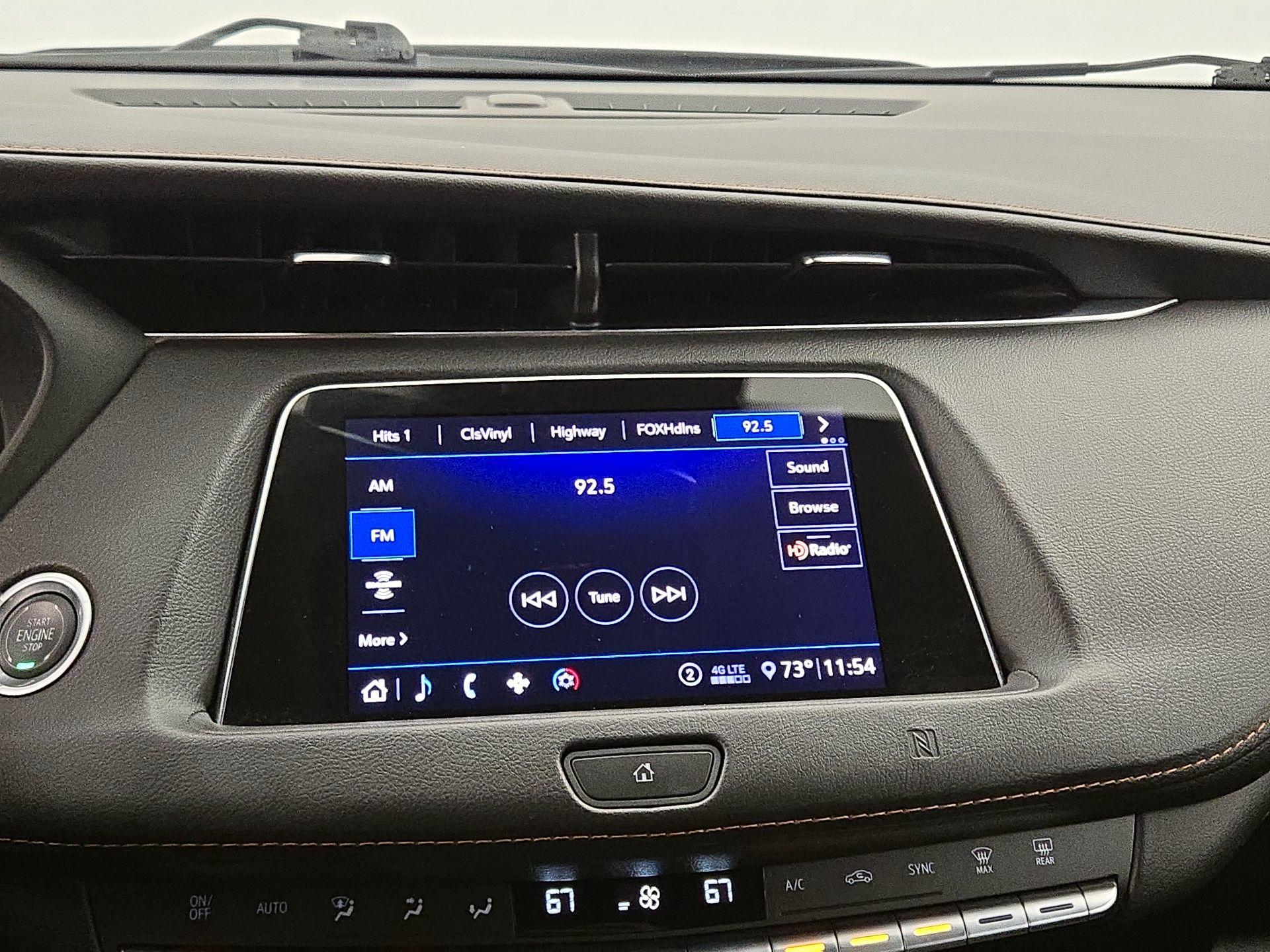 Thumbnail: 2020 Cadillac XT4 - 15