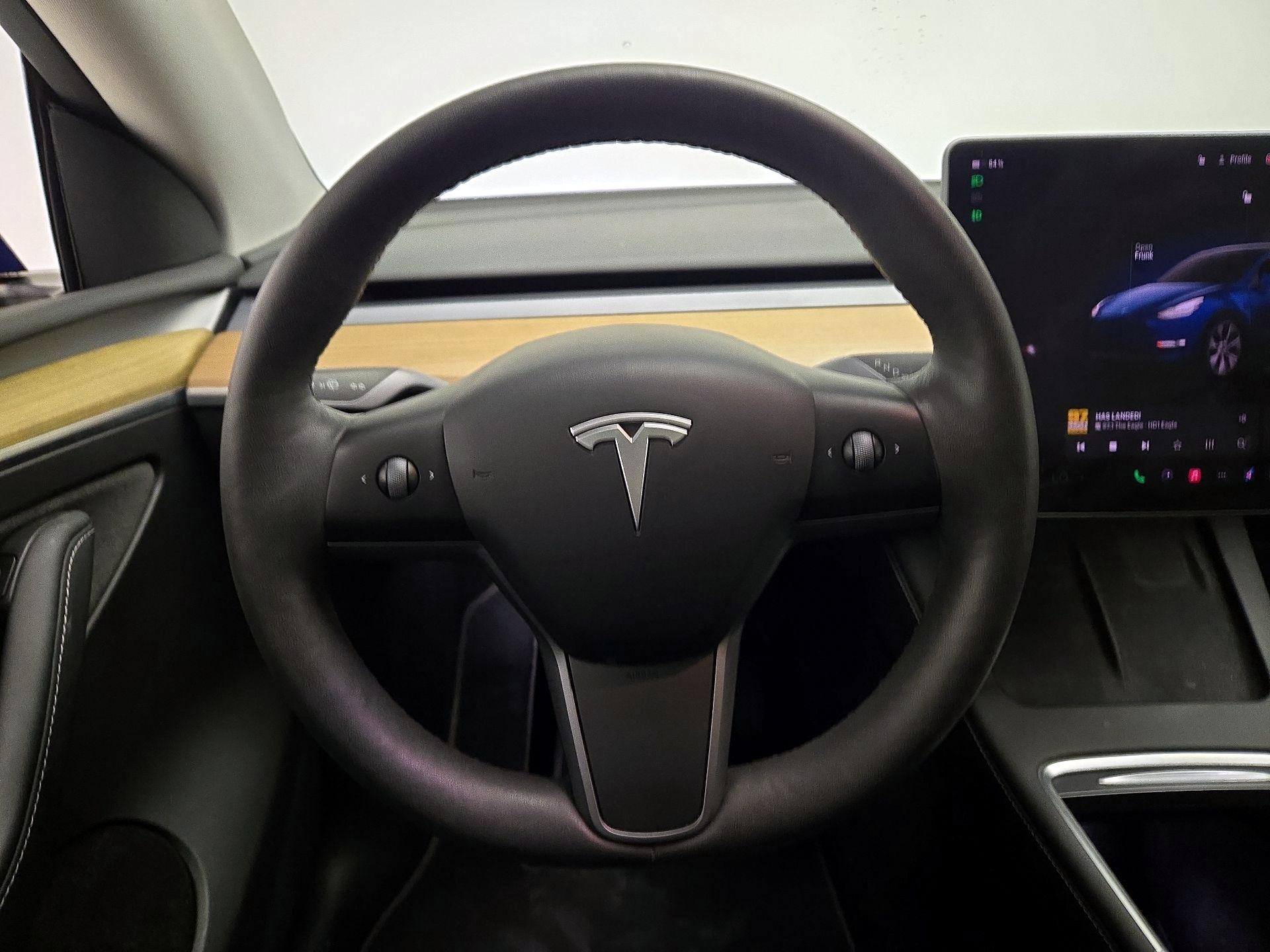 Thumbnail: 2023 Tesla Model Y - 10