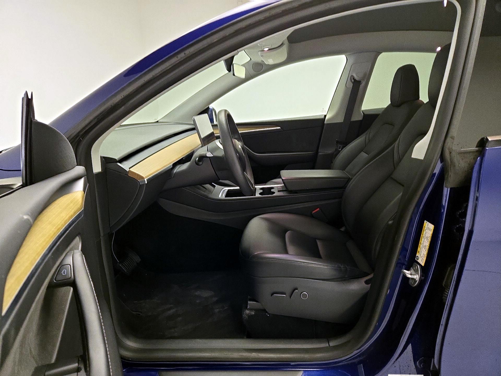 Thumbnail: 2023 Tesla Model Y - 11