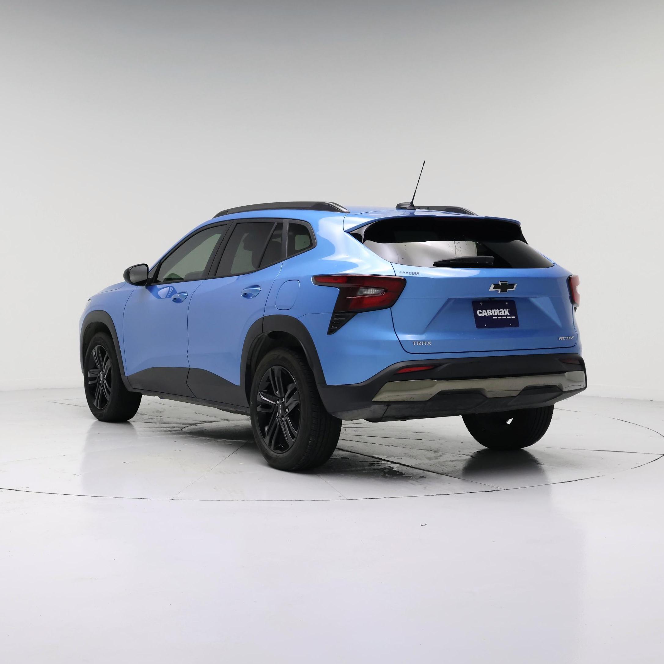 Thumbnail: 2025 Chevrolet Trax - 2