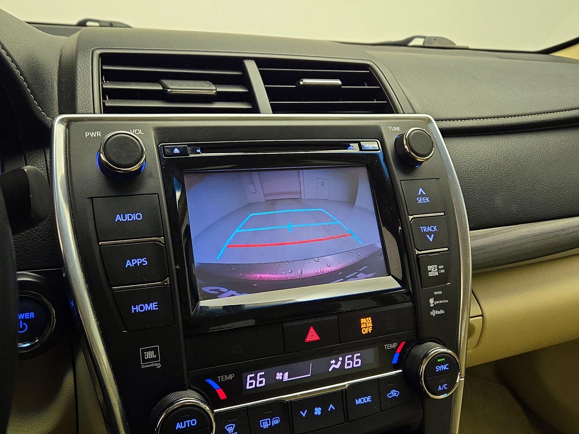 Thumbnail: 2015 Toyota Camry - 14