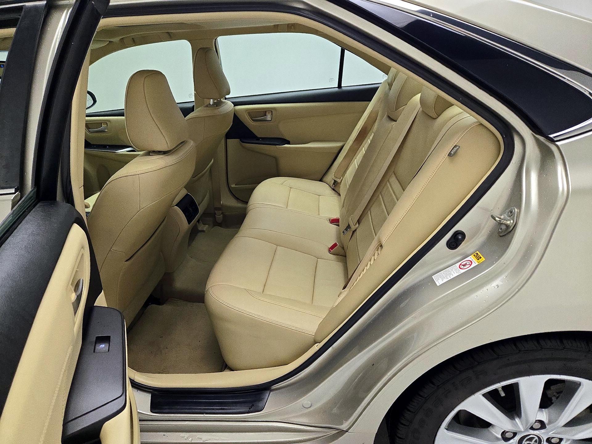 Thumbnail: 2015 Toyota Camry - 20