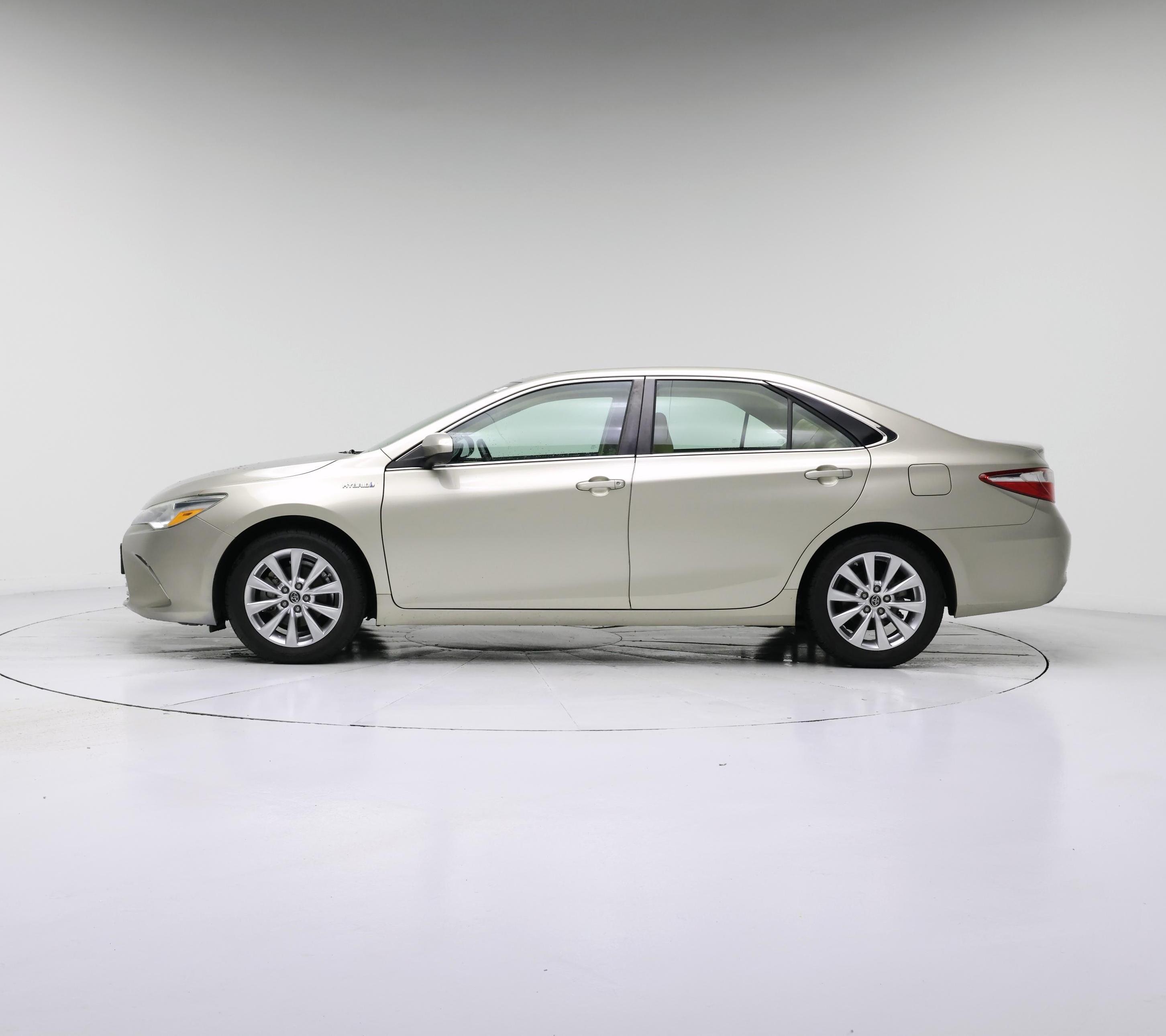 Thumbnail: 2015 Toyota Camry - 3