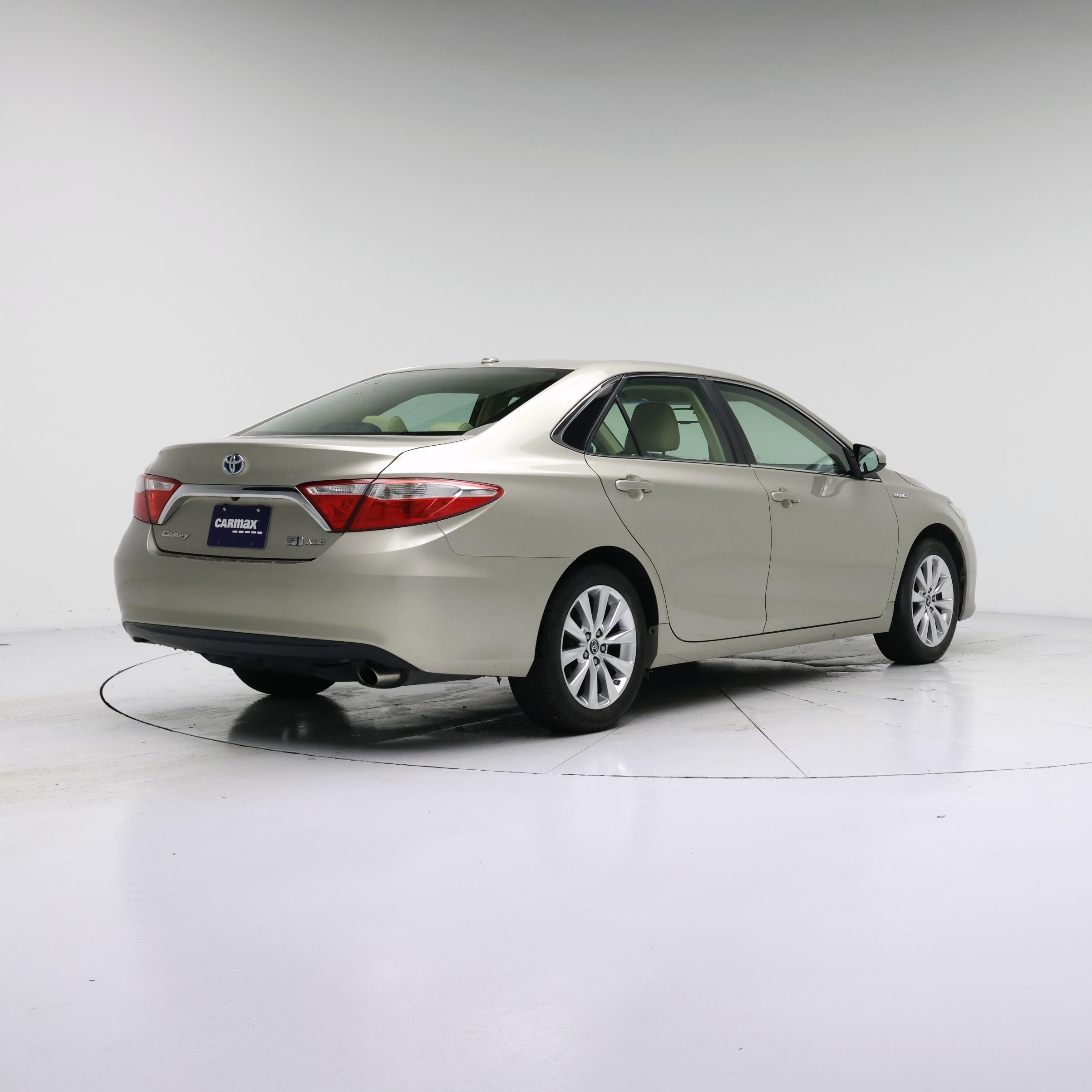 Thumbnail: 2015 Toyota Camry - 8