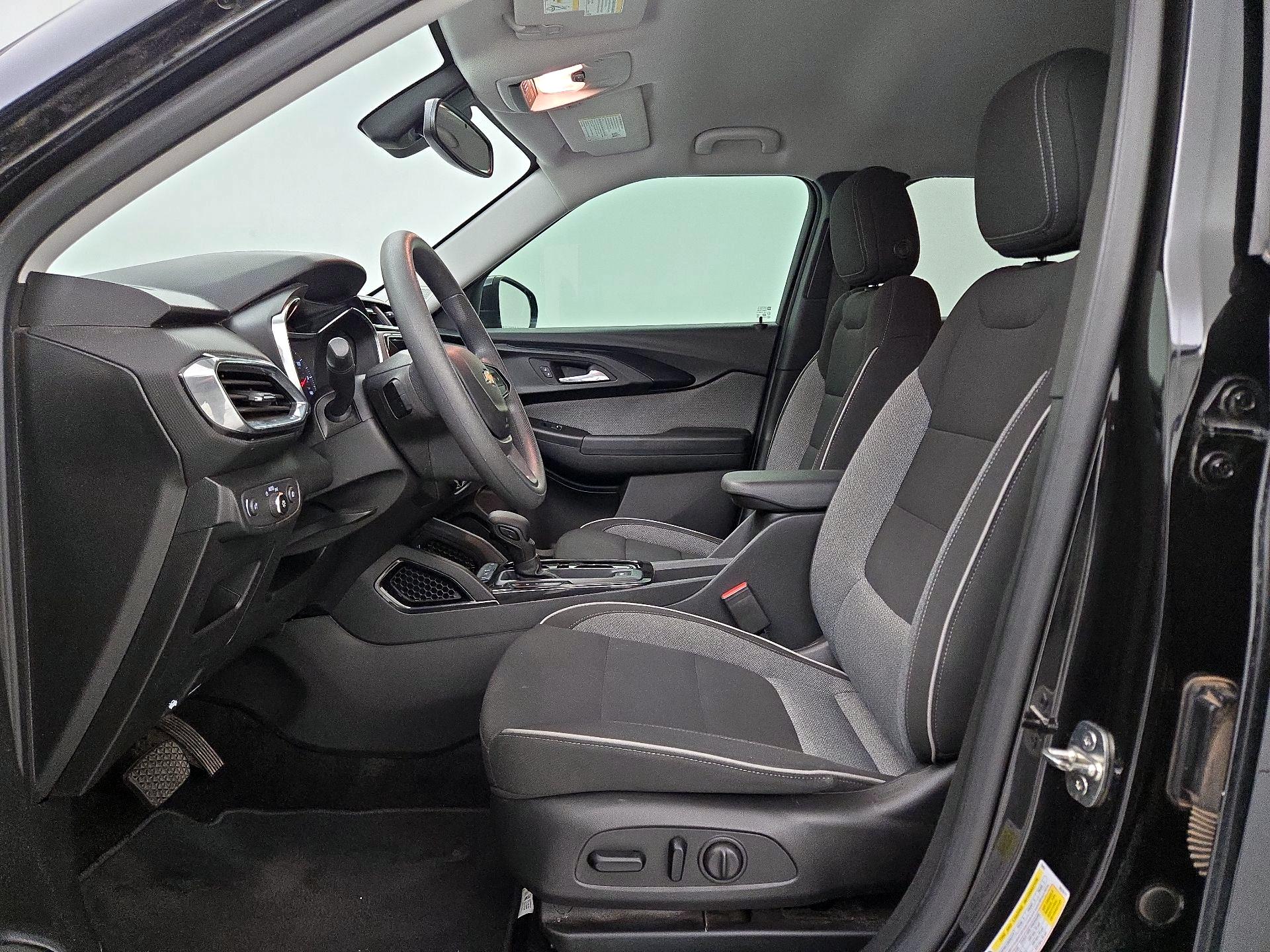 Thumbnail: 2023 Chevrolet TrailBlazer - 11