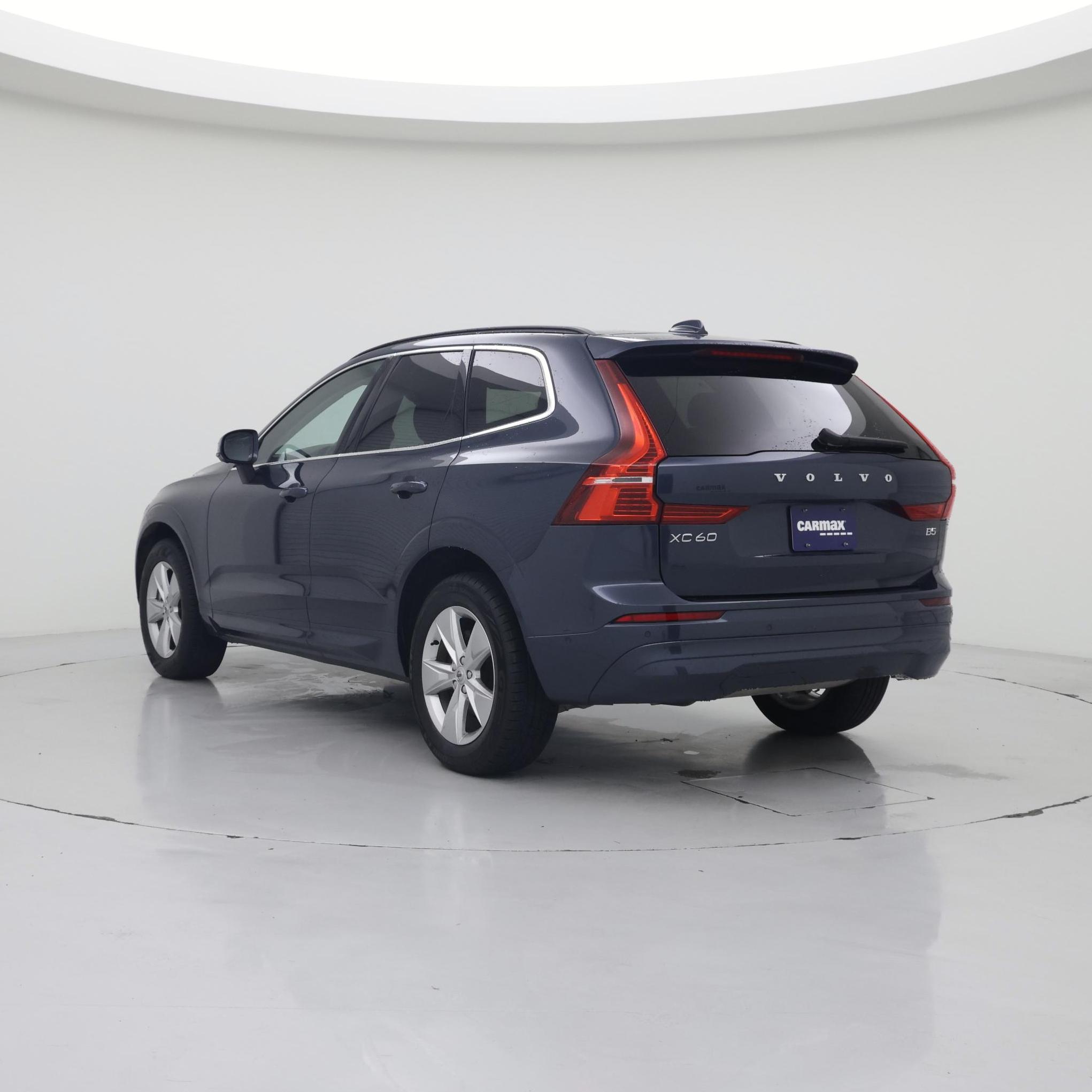 Thumbnail: 2022 Volvo XC60 - 2
