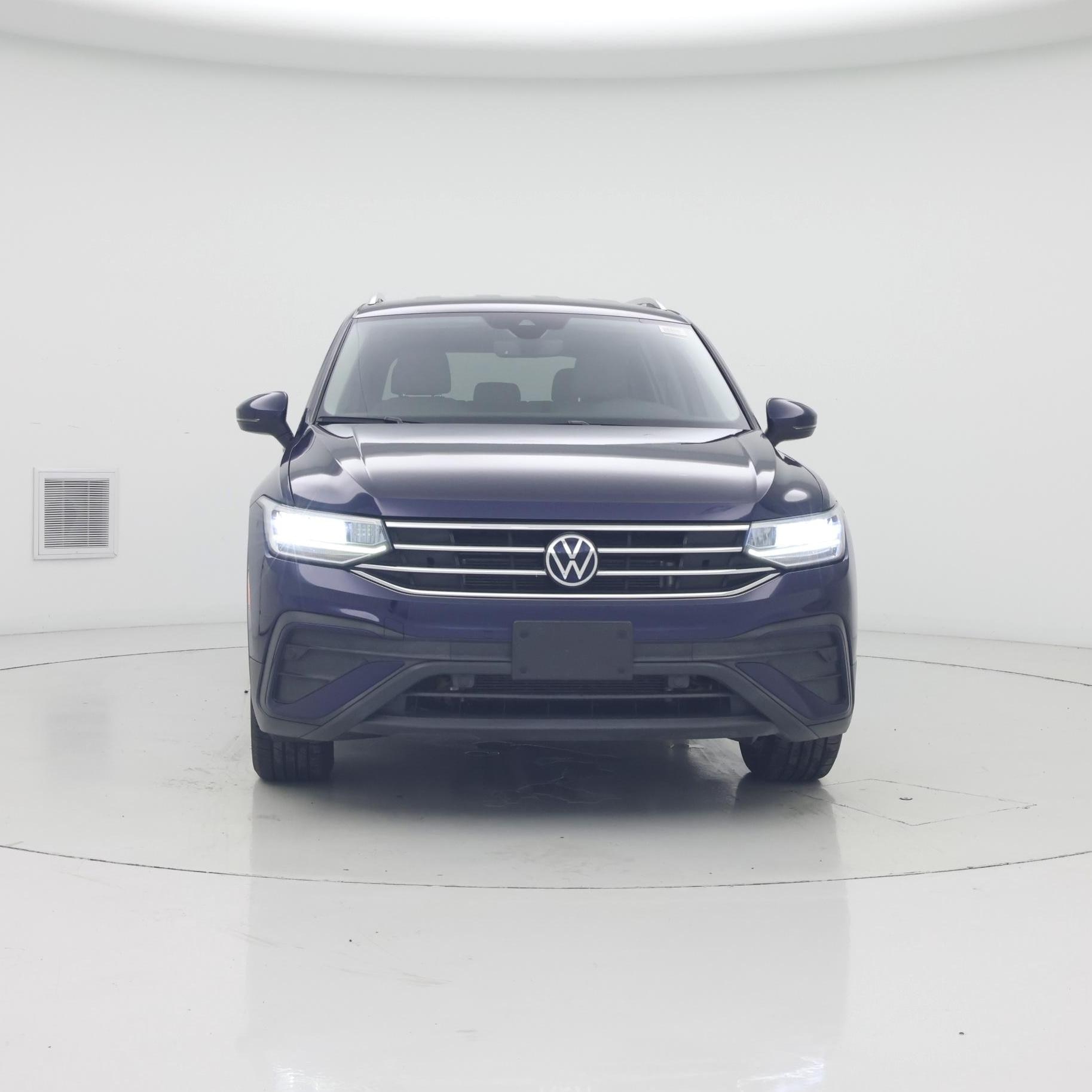 Thumbnail: 2022 Volkswagen Tiguan - 5