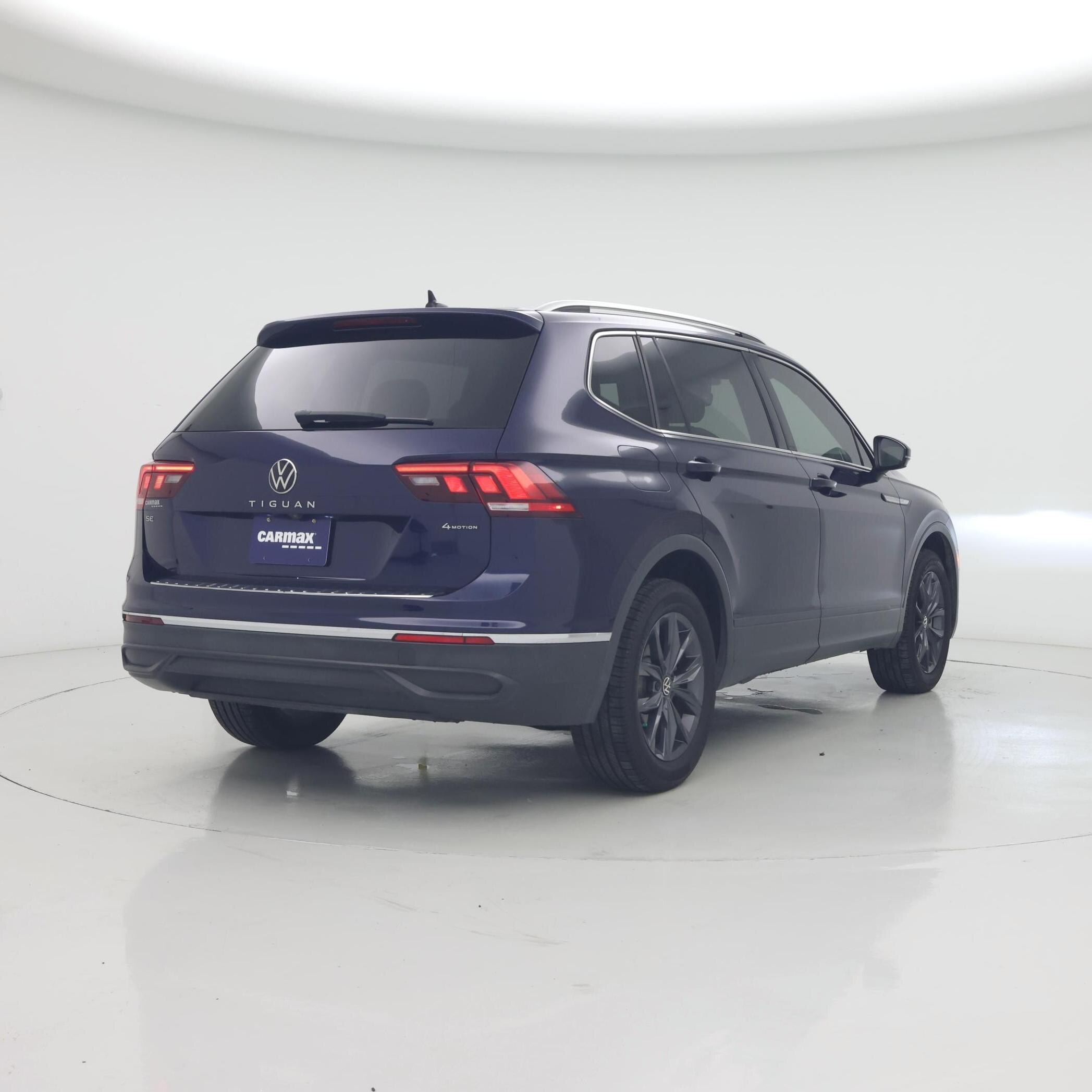 Thumbnail: 2022 Volkswagen Tiguan - 8