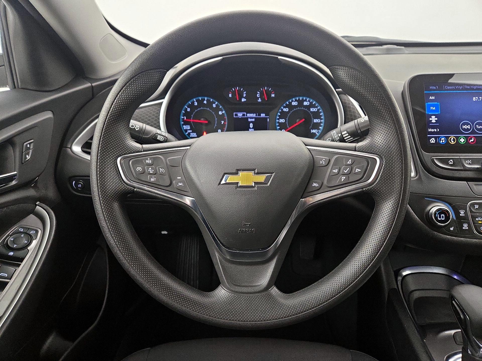 Thumbnail: 2025 Chevrolet Malibu - 10