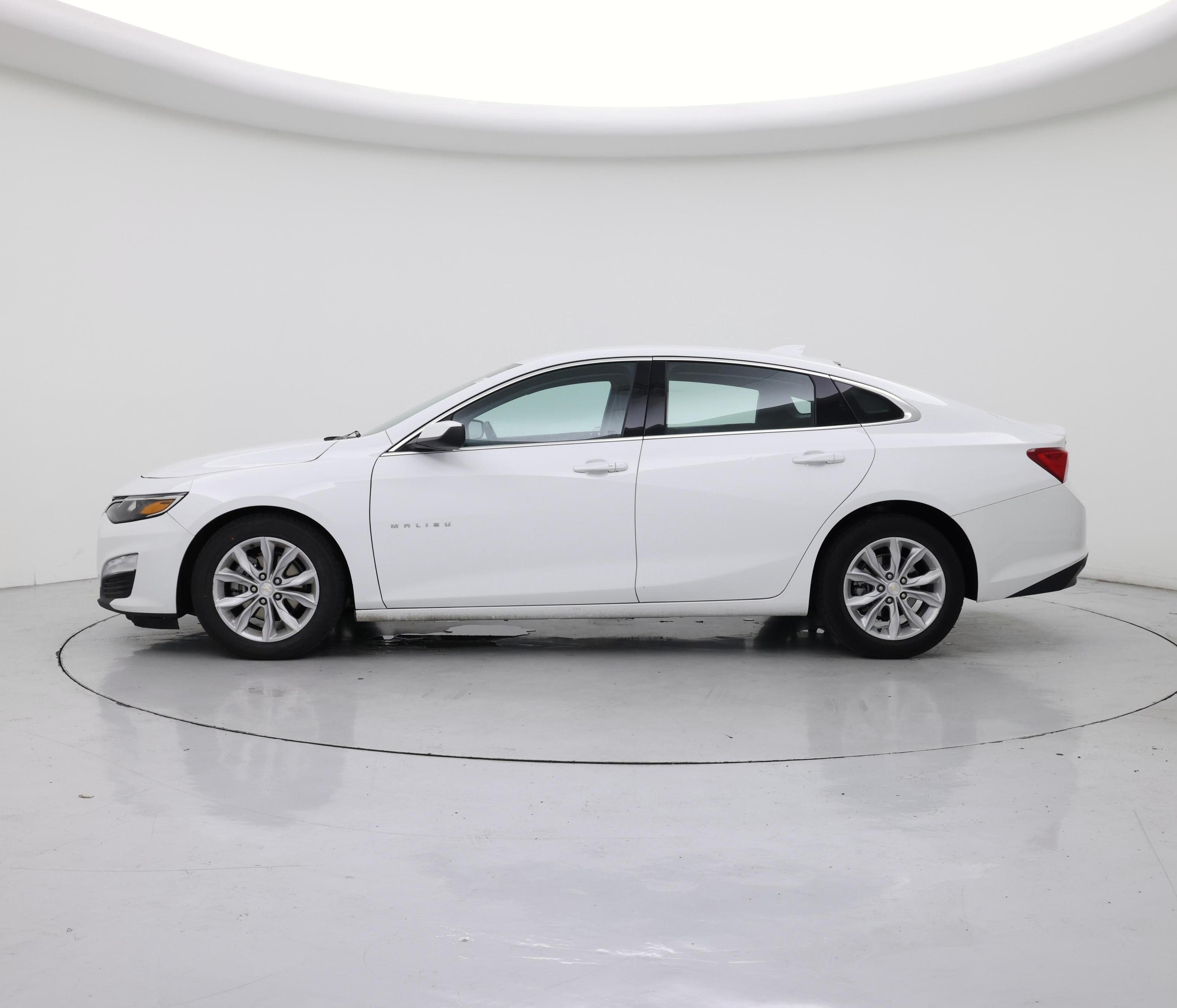 Thumbnail: 2025 Chevrolet Malibu - 3