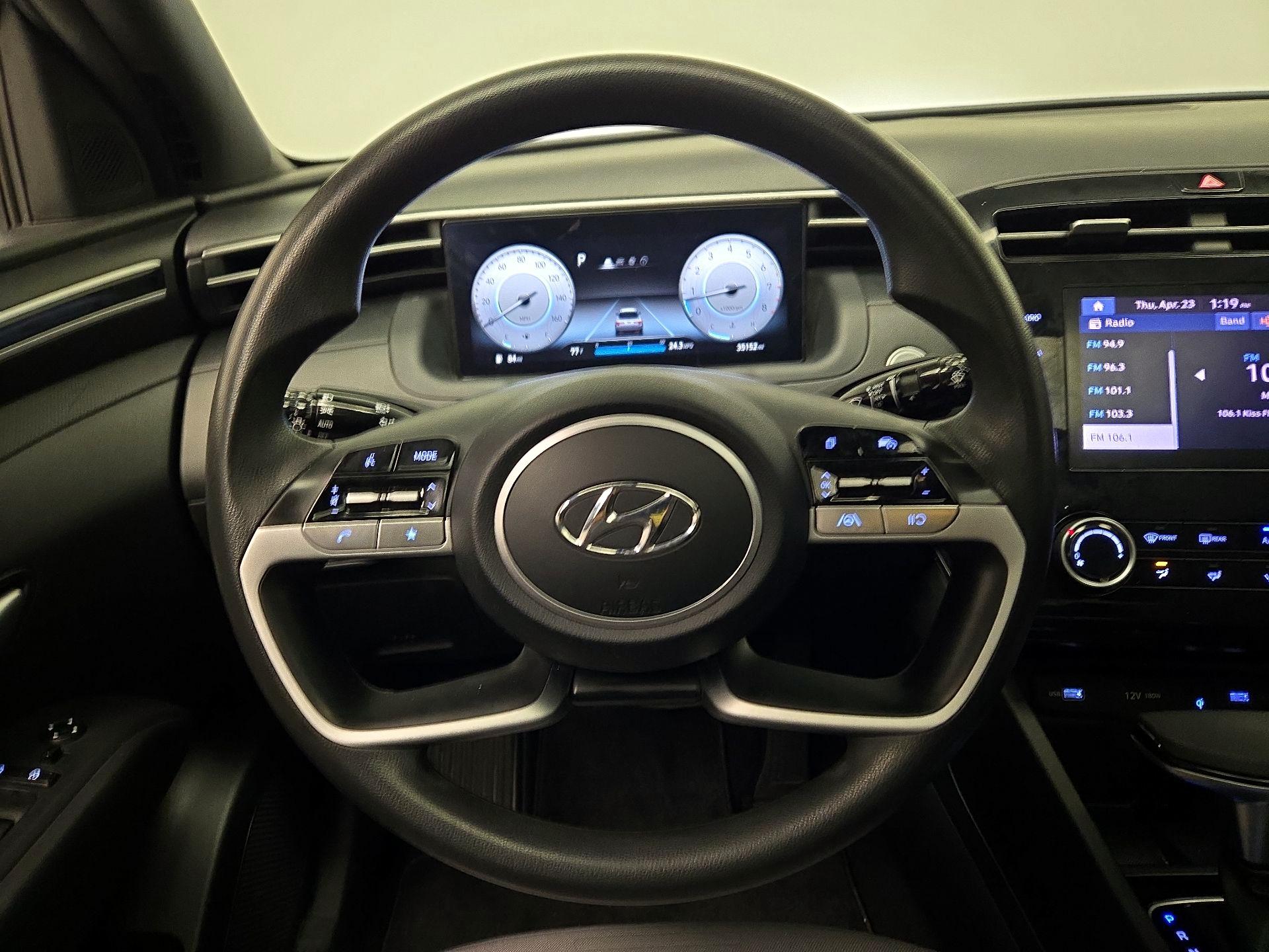 Thumbnail: 2023 Hyundai Santa Cruz - 10