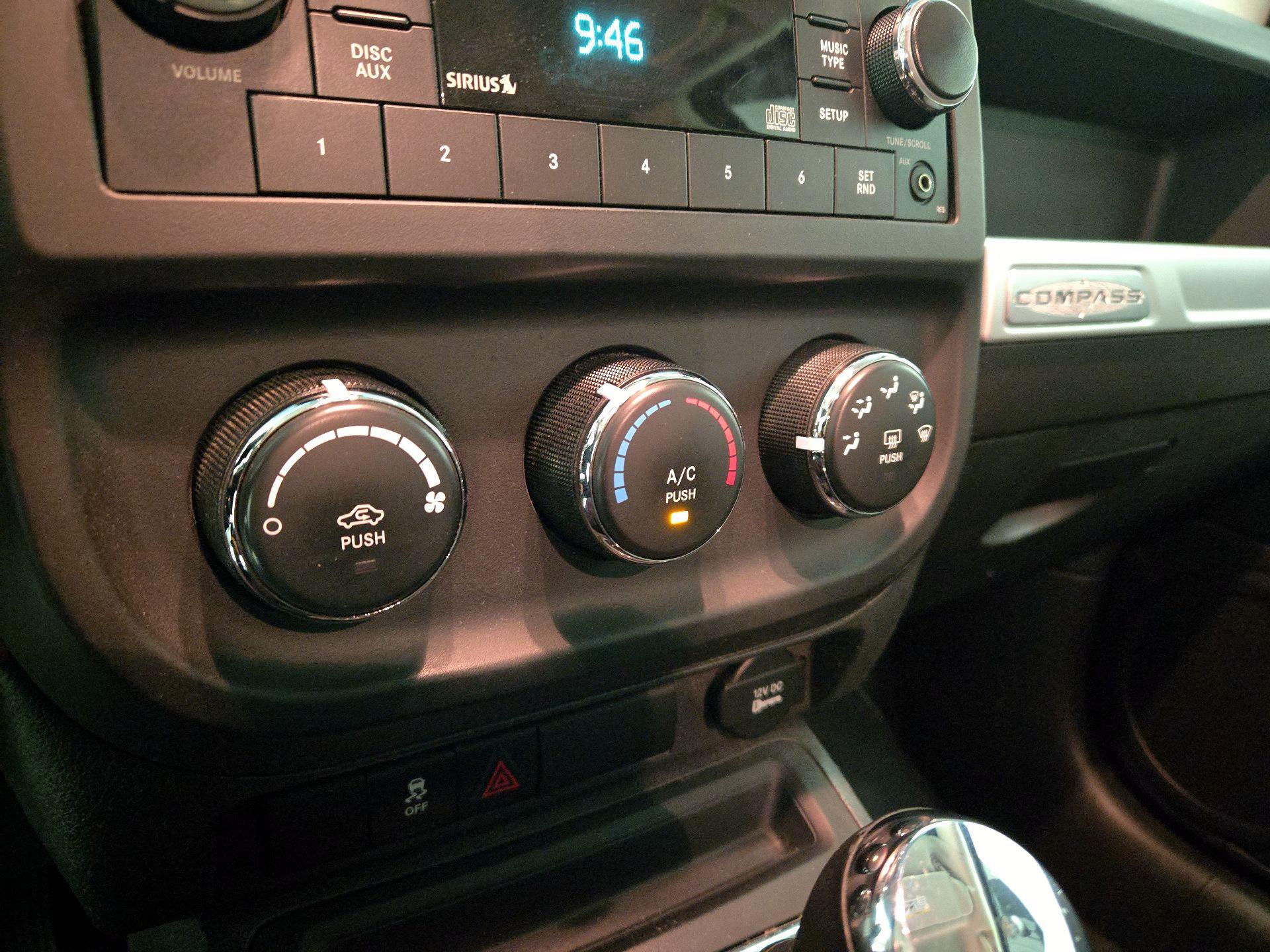 Thumbnail: 2016 Jeep Compass - 14
