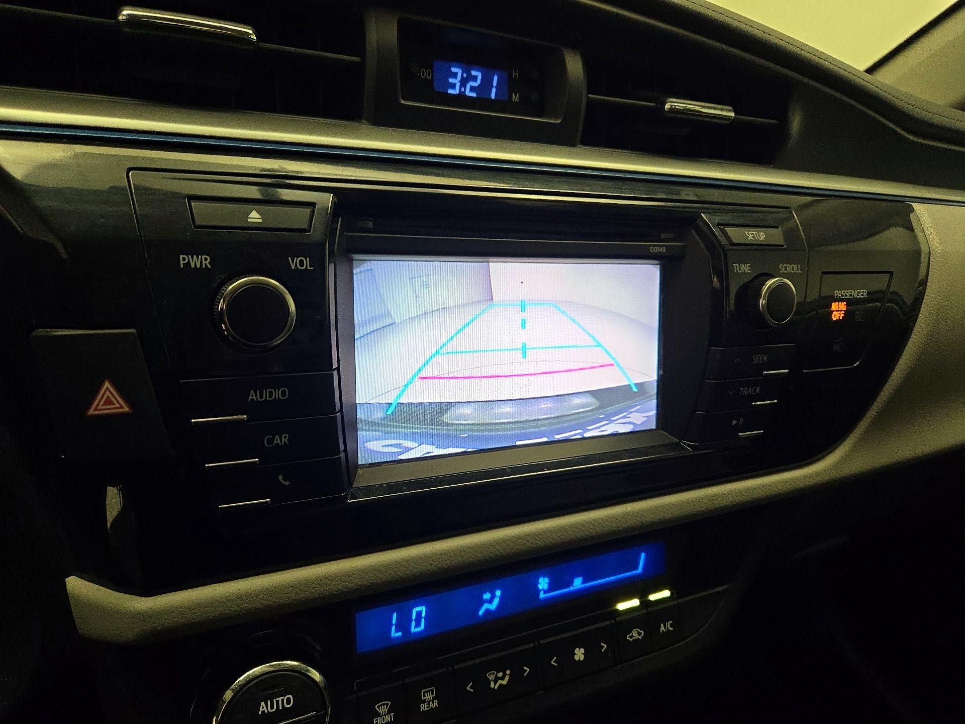 Thumbnail: 2015 Toyota Corolla - 14