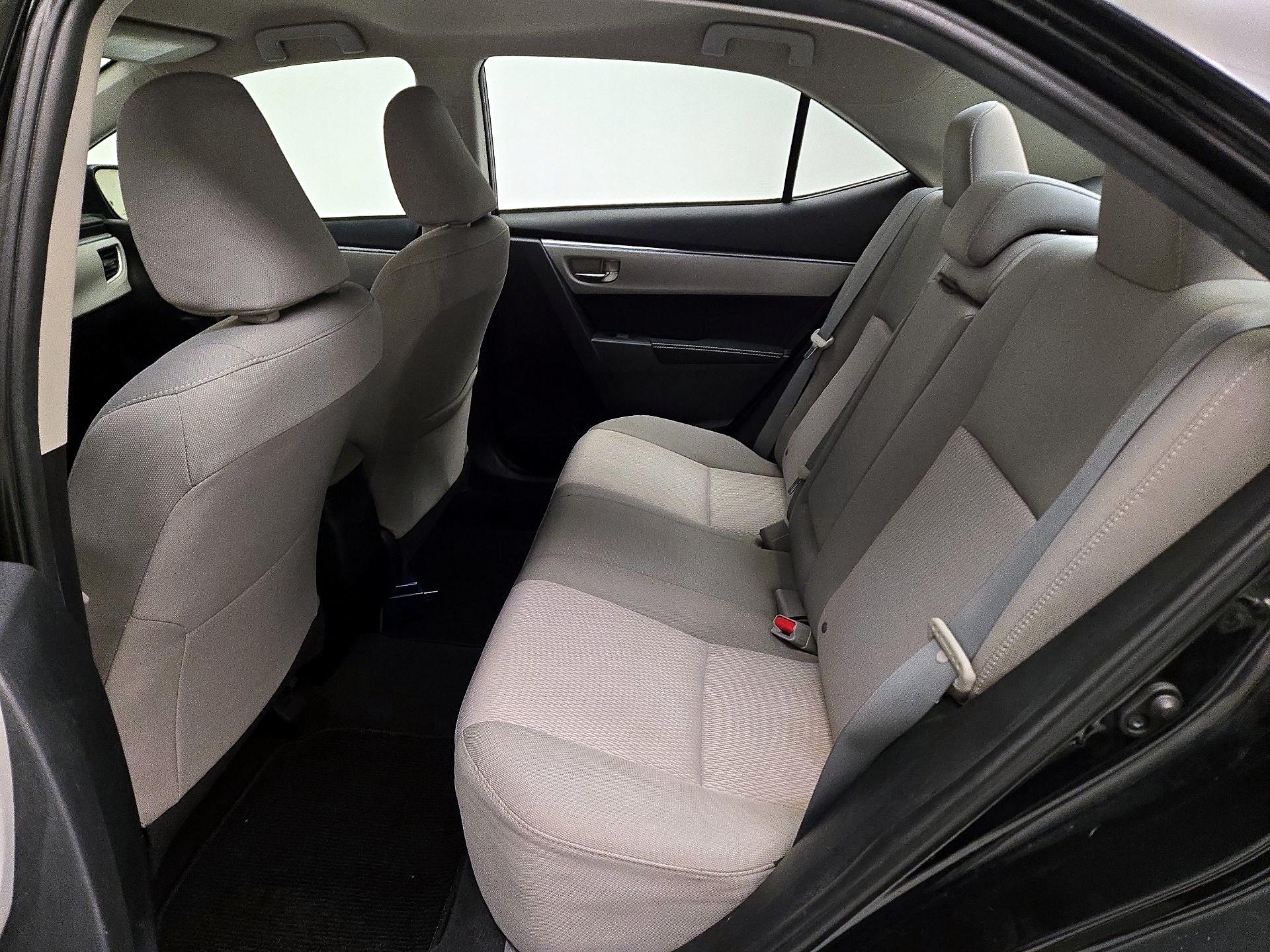 Thumbnail: 2015 Toyota Corolla - 19