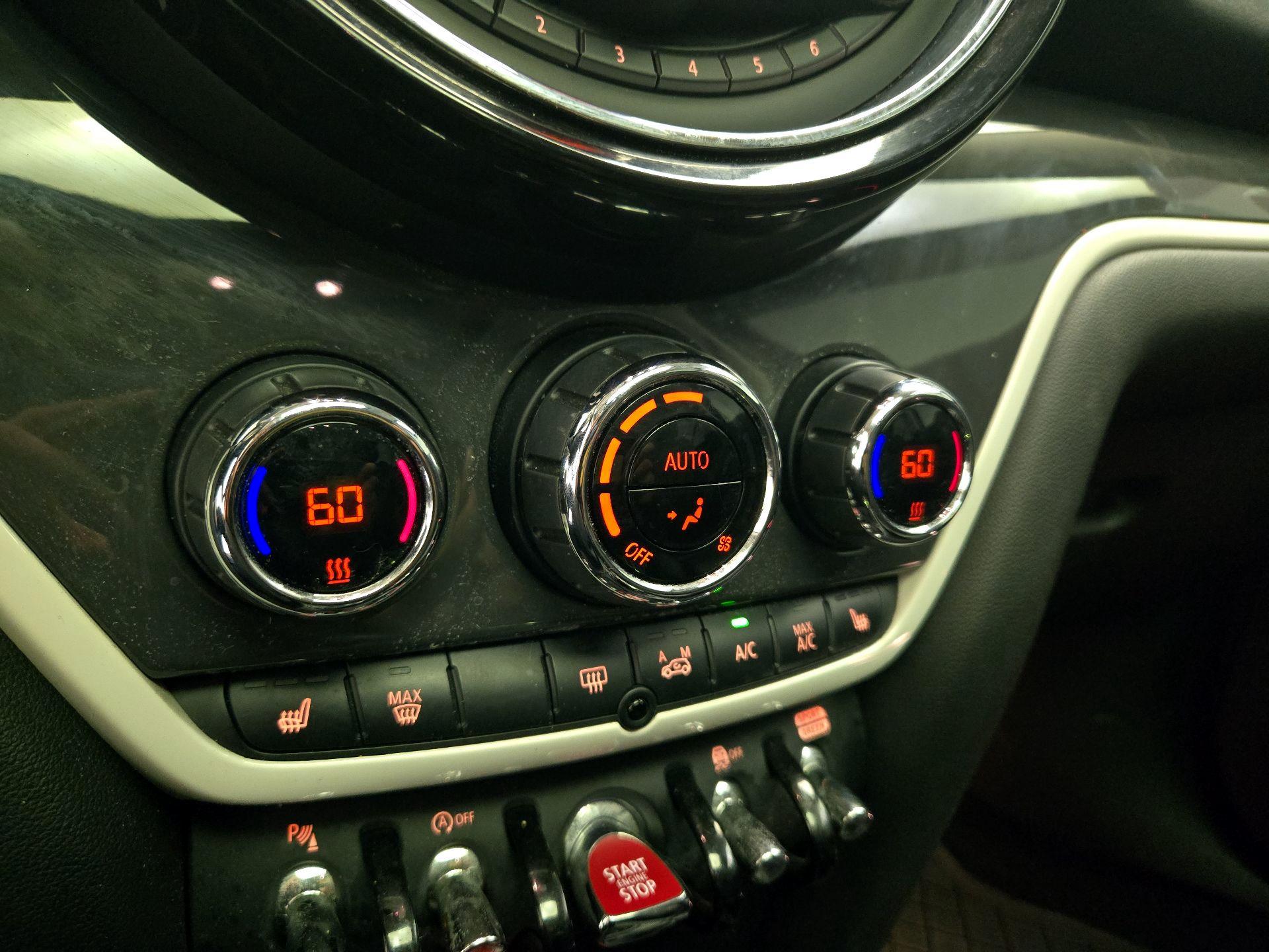 Thumbnail: 2018 MINI Cooper Countryman - 16