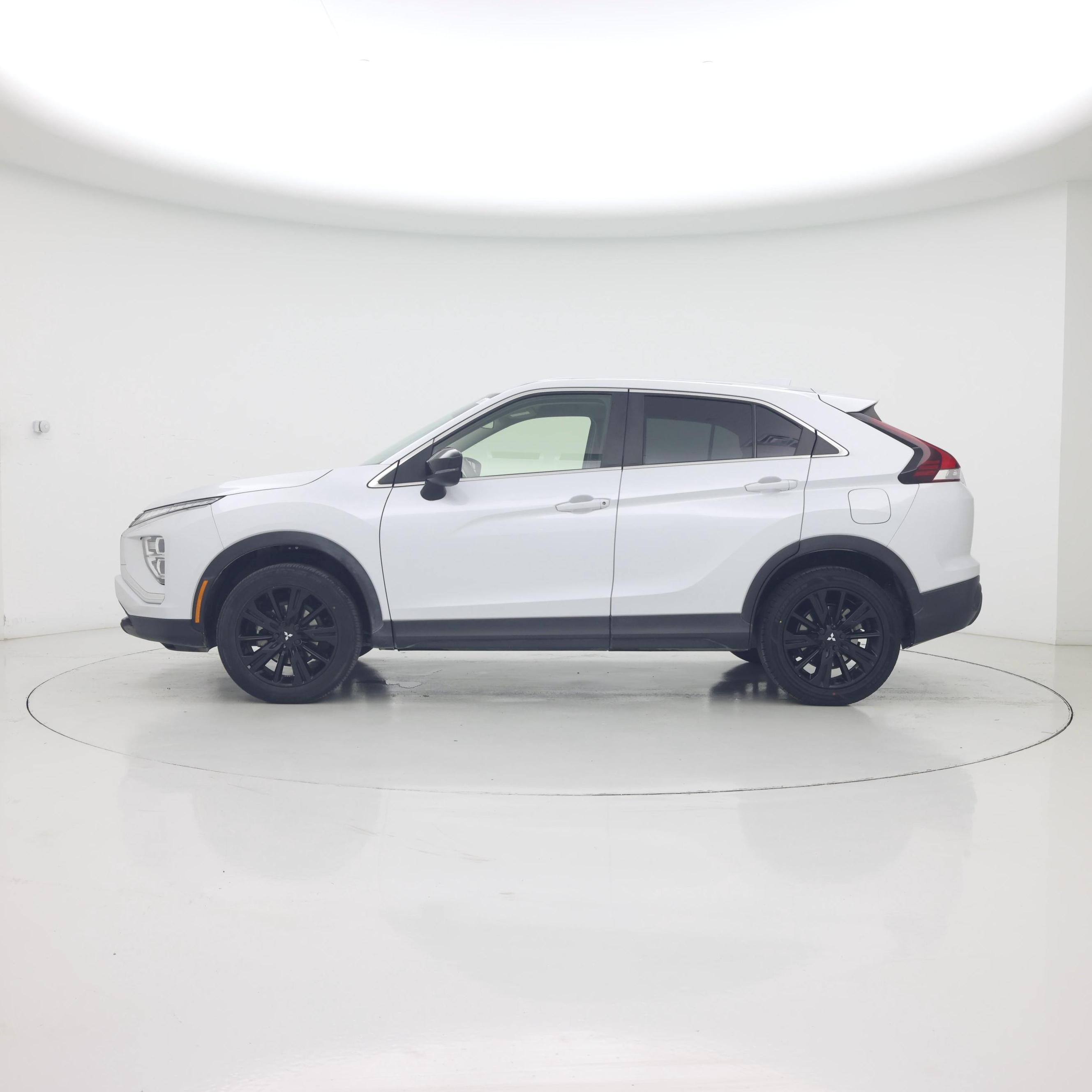 Thumbnail: 2023 Mitsubishi Eclipse Cross - 3