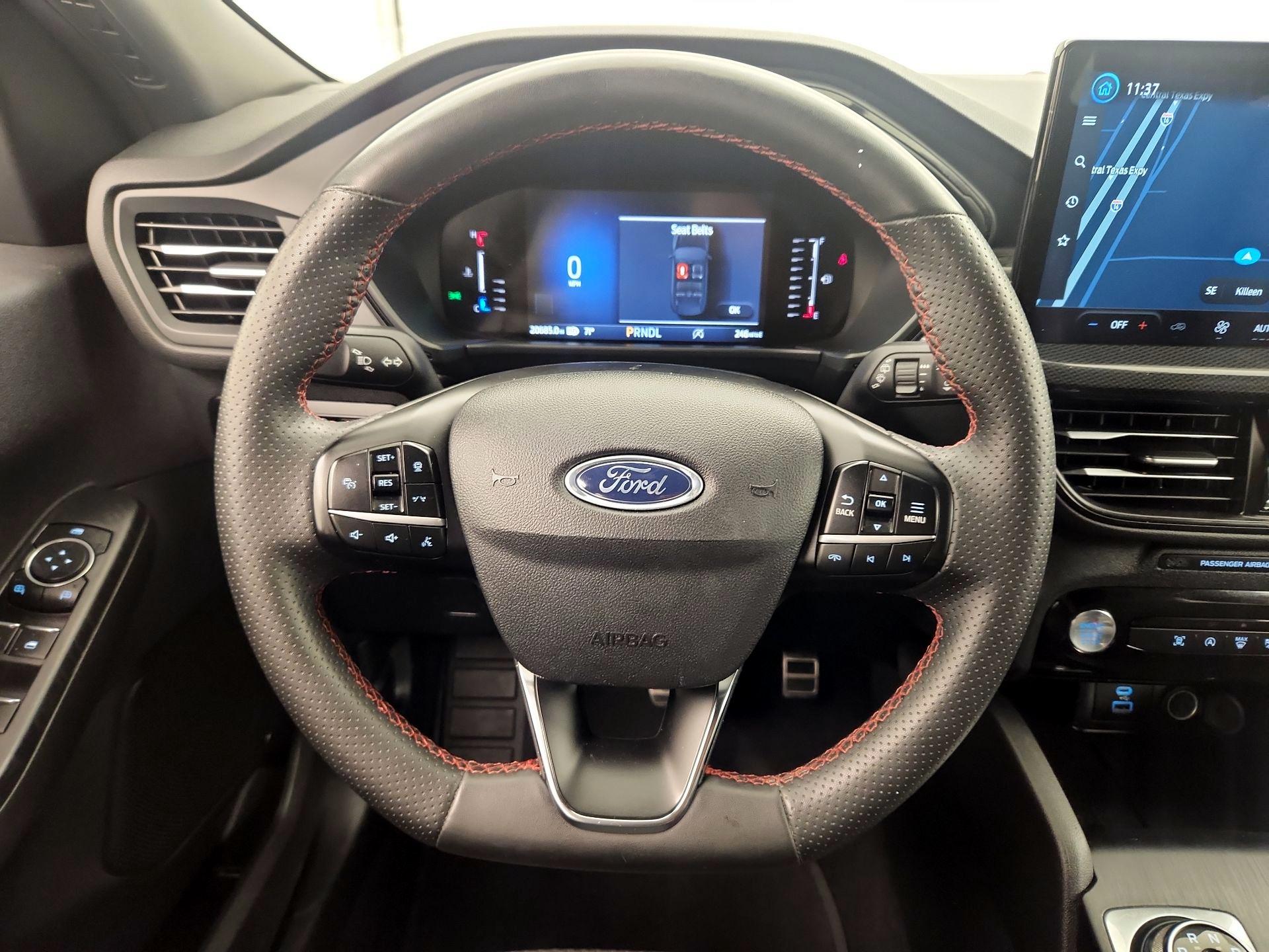 Thumbnail: 2023 Ford Escape - 10