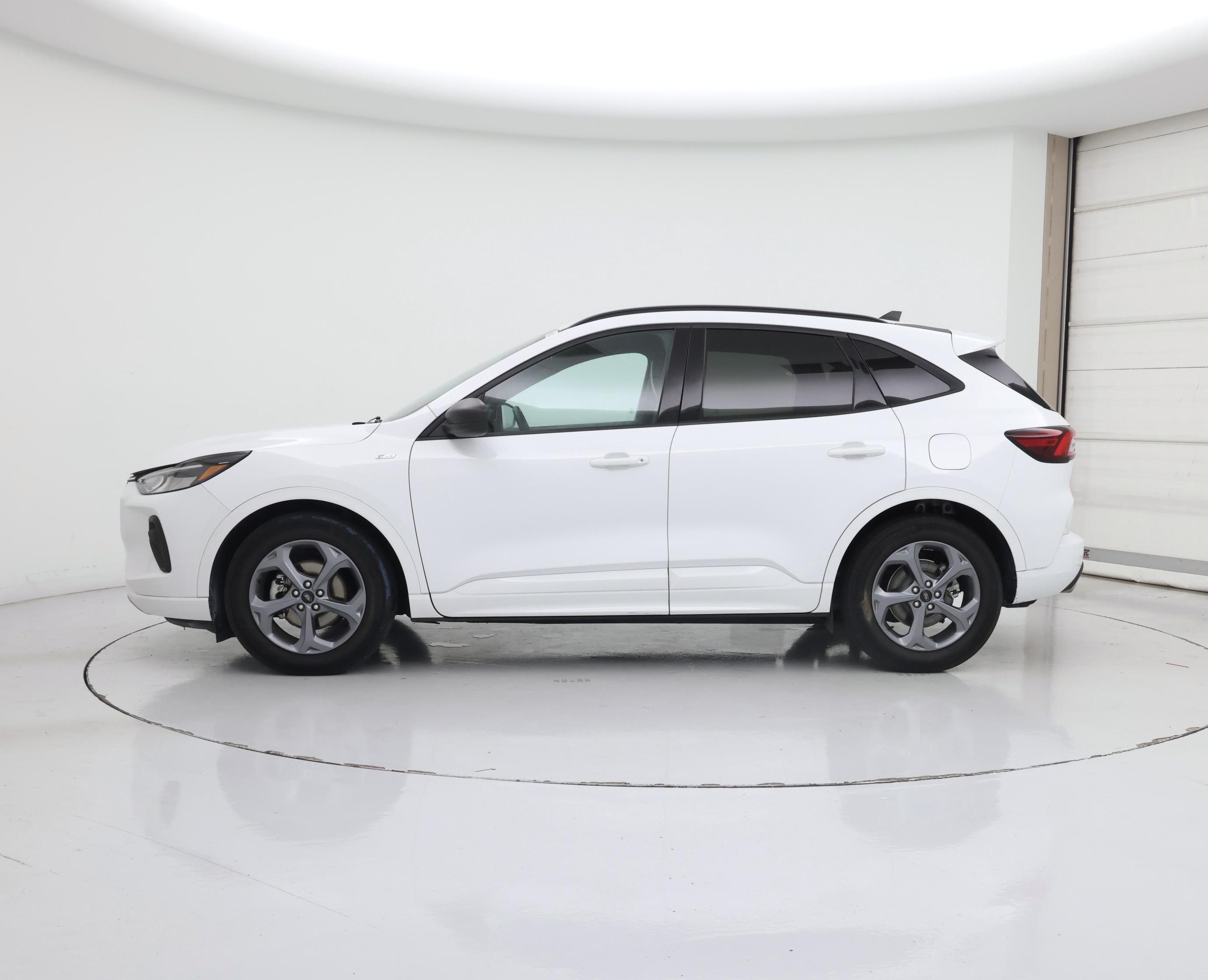 Thumbnail: 2023 Ford Escape - 3
