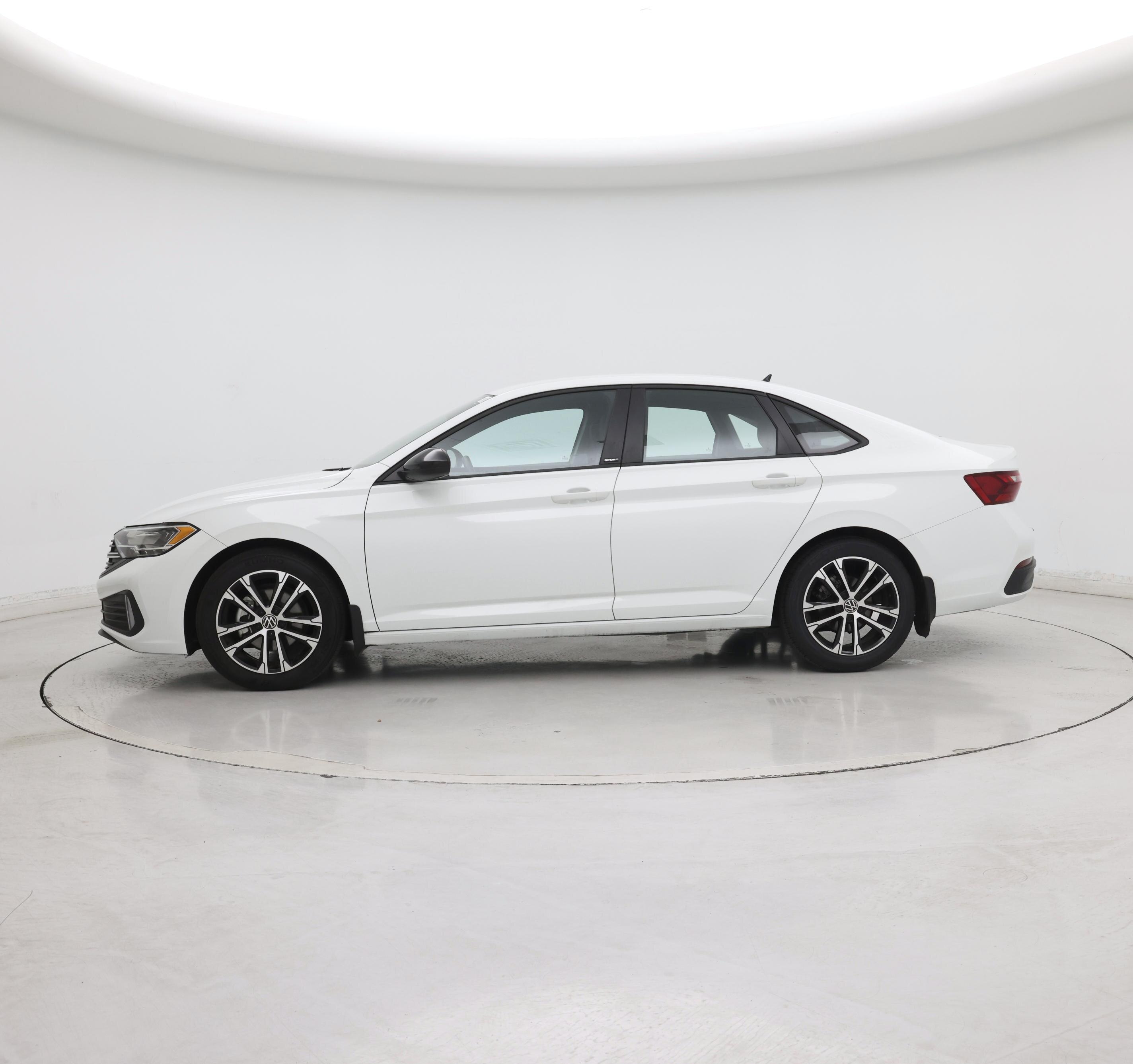 Thumbnail: 2024 Volkswagen Jetta - 3