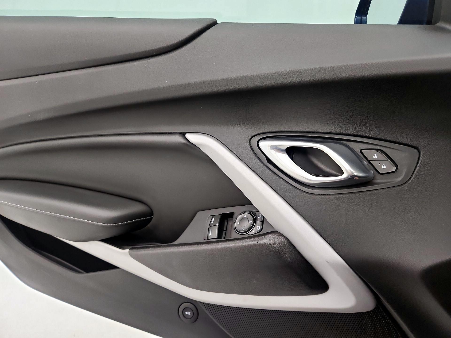 Thumbnail: 2020 Chevrolet Camaro - 12