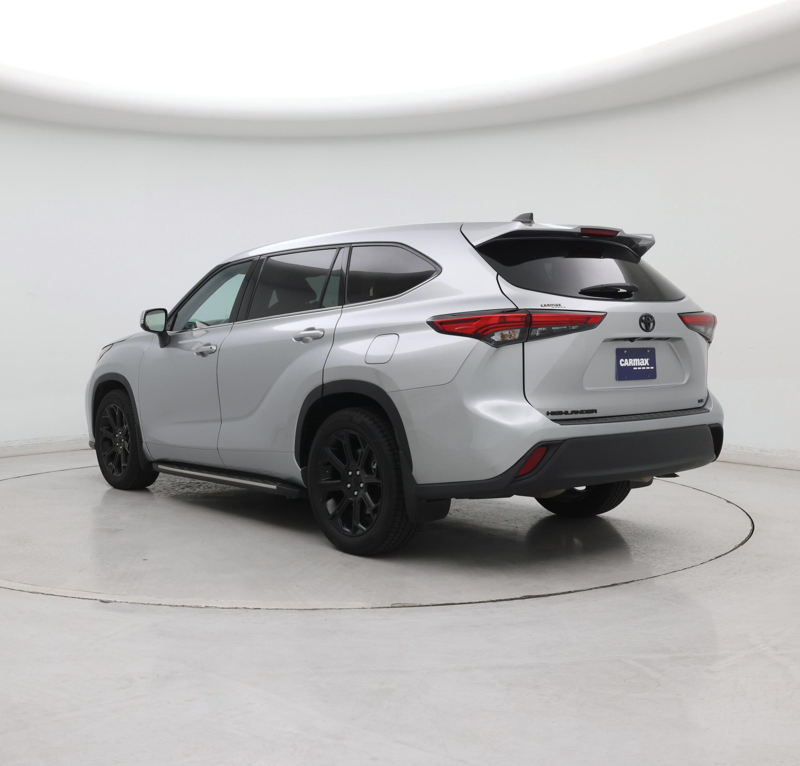 Thumbnail: 2022 Toyota Highlander - 2