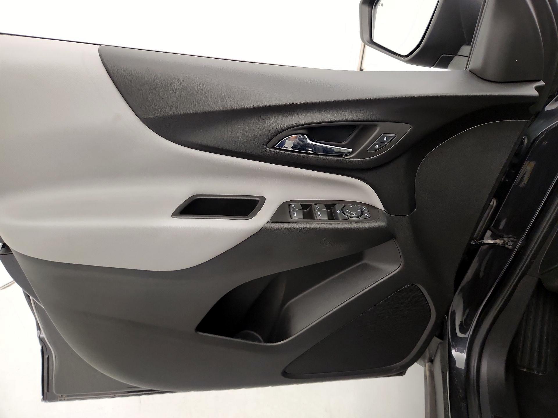 Thumbnail: 2022 Chevrolet Equinox - 12