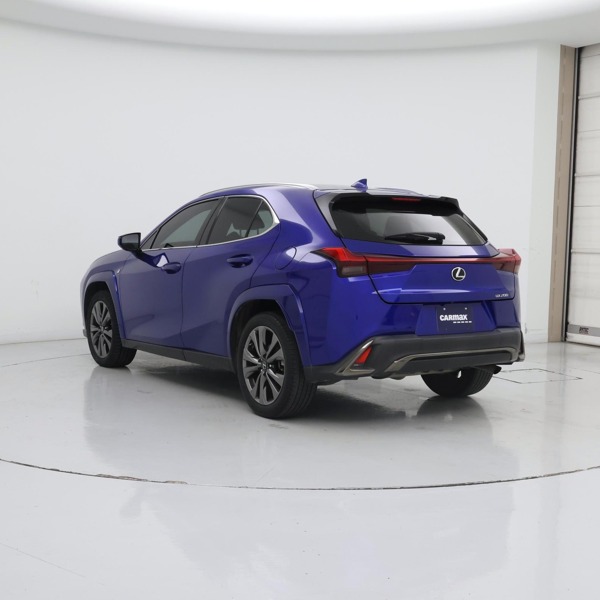 Thumbnail: 2022 Lexus UX - 2