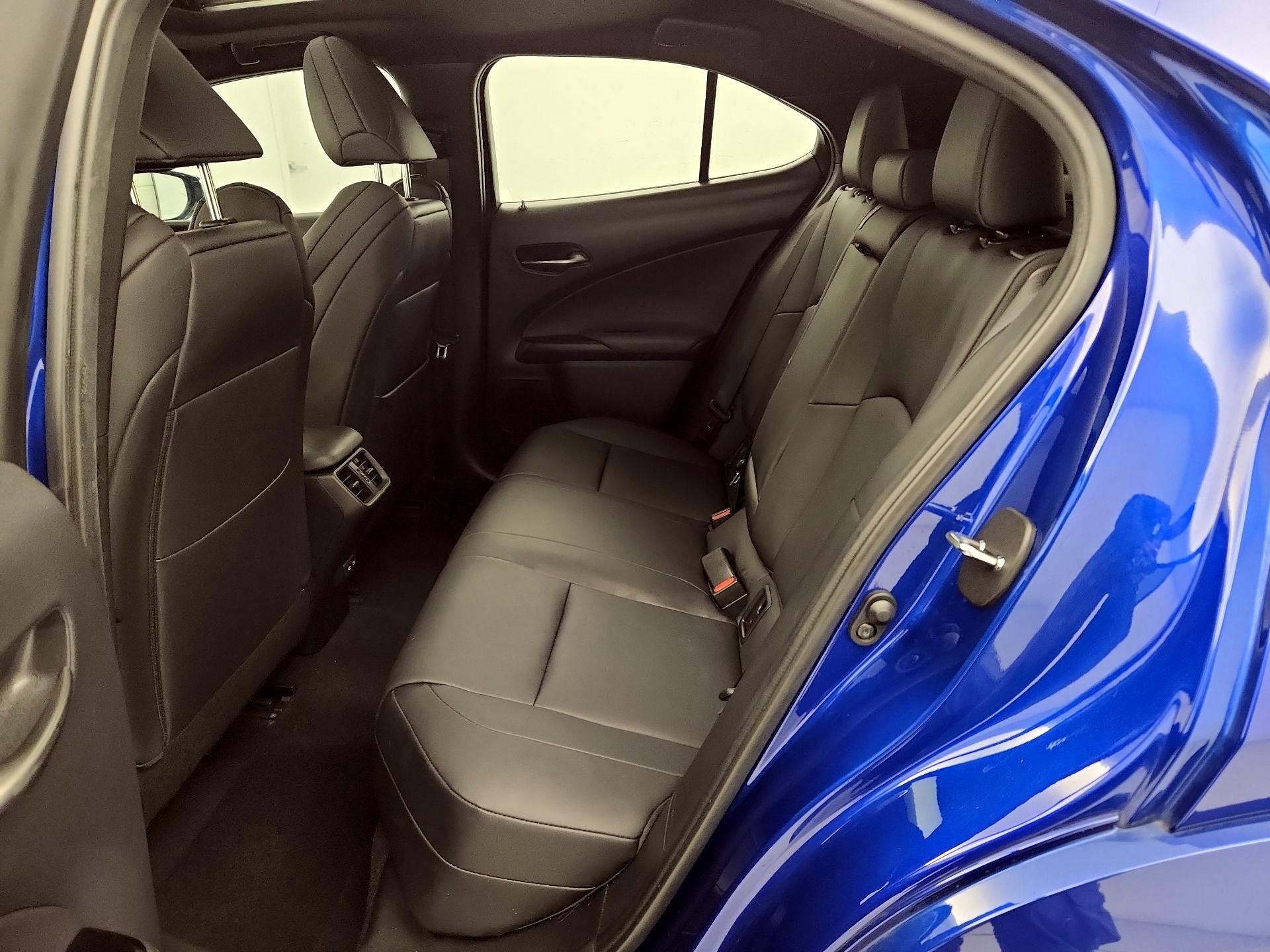 Thumbnail: 2022 Lexus UX - 20