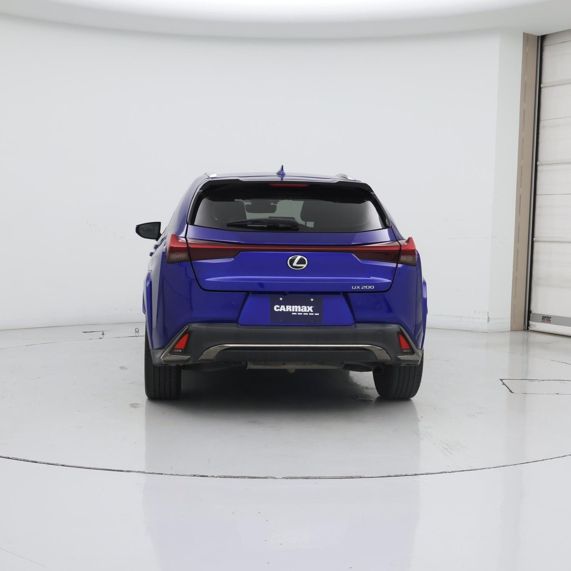Thumbnail: 2022 Lexus UX - 6