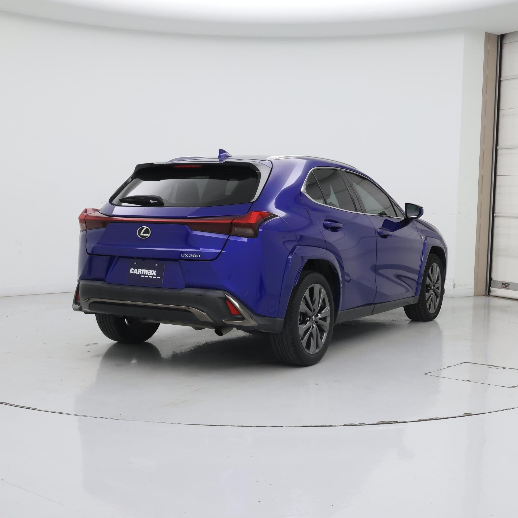 Thumbnail: 2022 Lexus UX - 8