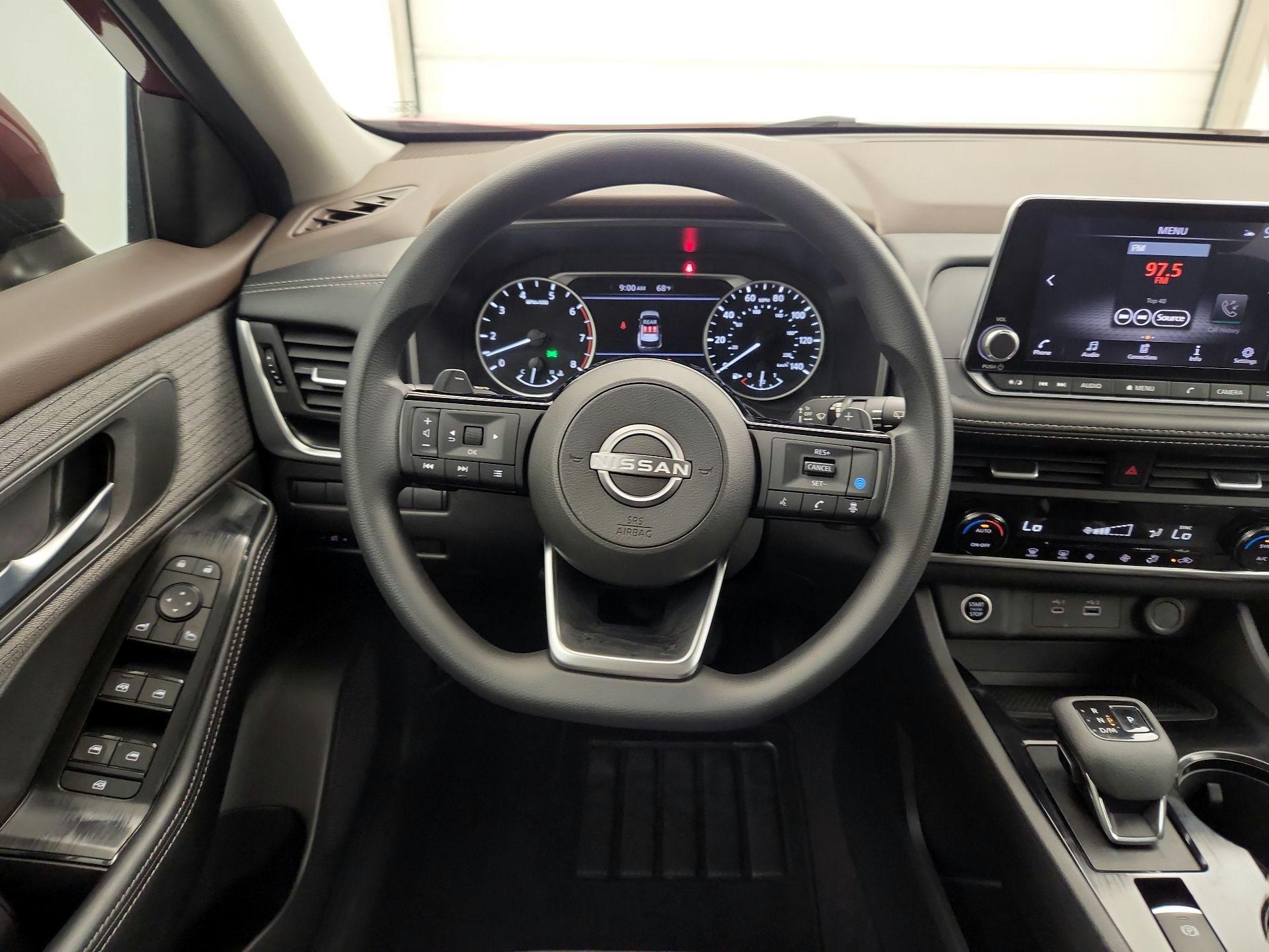 Thumbnail: 2023 Nissan Rogue - 10
