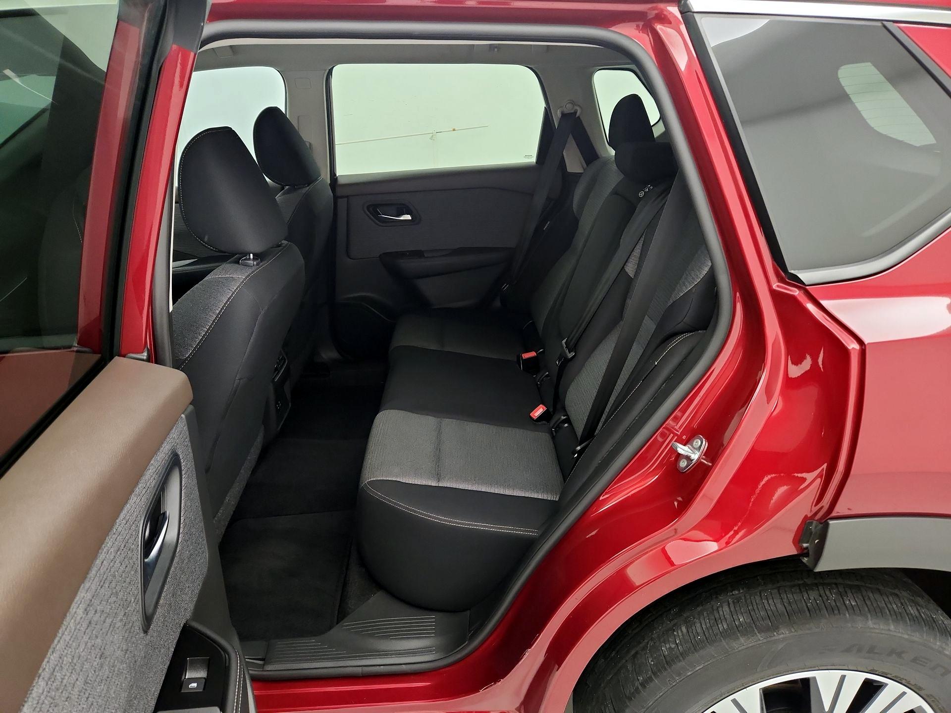 Thumbnail: 2023 Nissan Rogue - 19