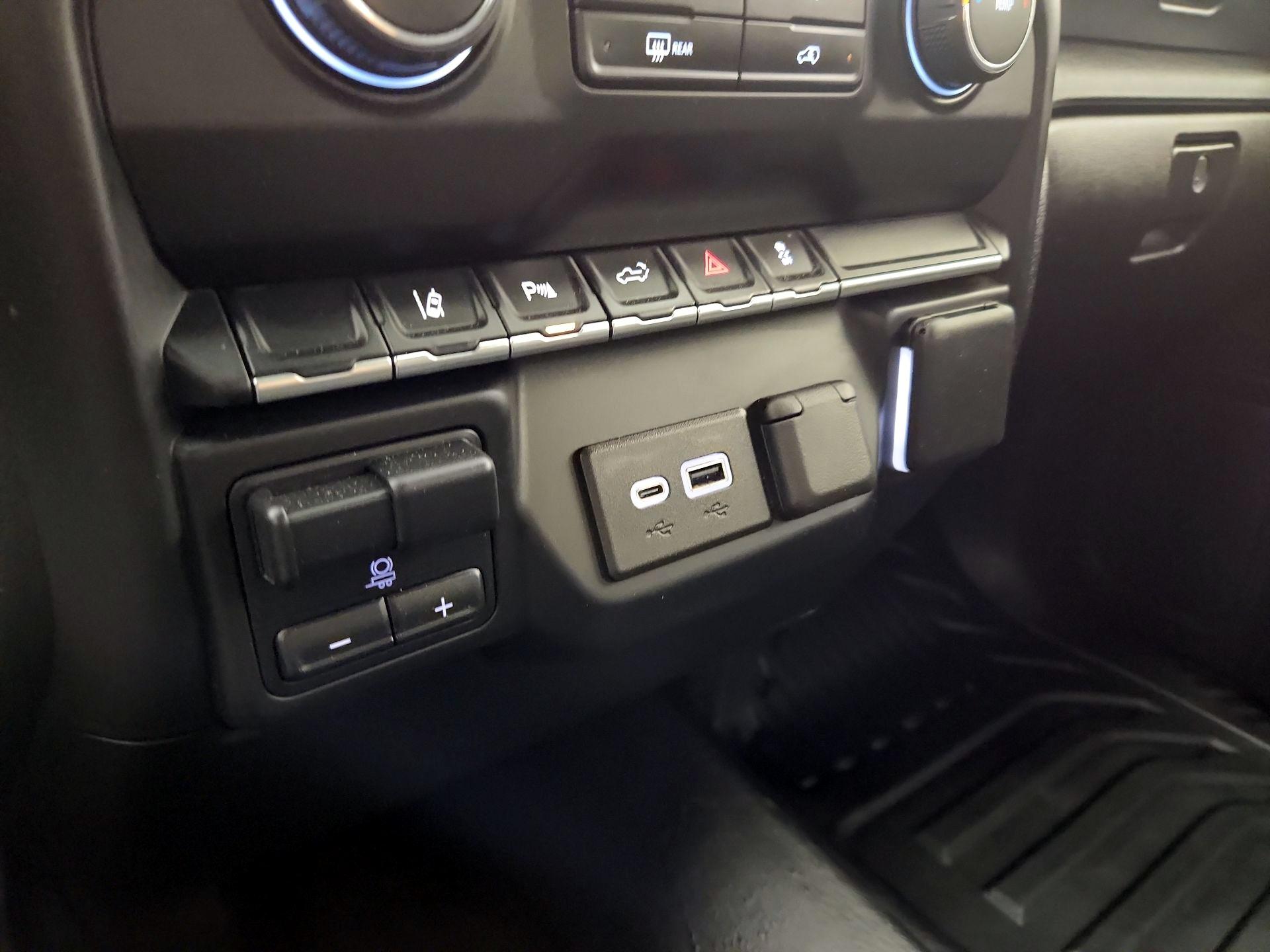 Thumbnail: 2024 Chevrolet Silverado 2500 - 18