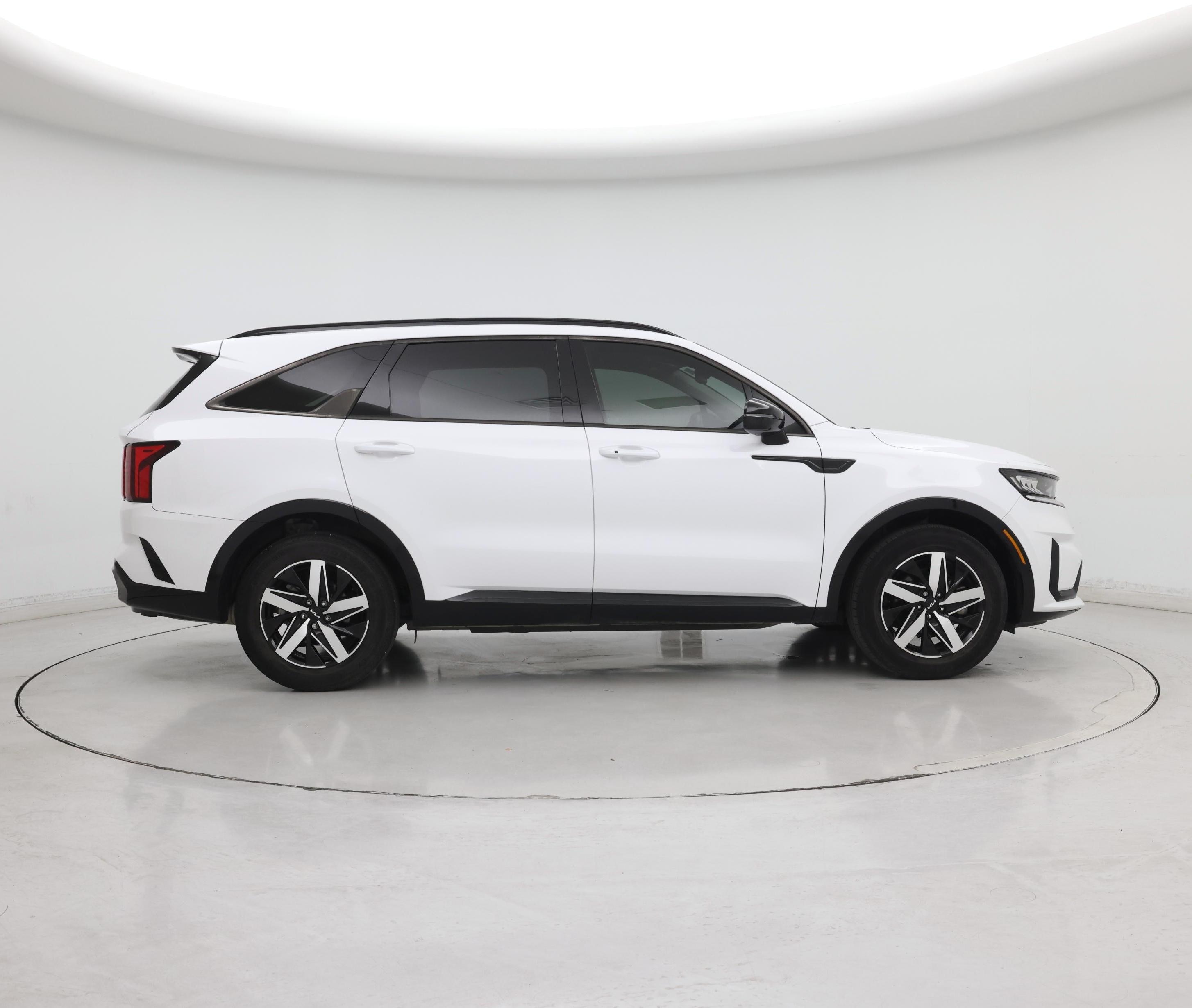 Thumbnail: 2023 Kia Sorento - 7