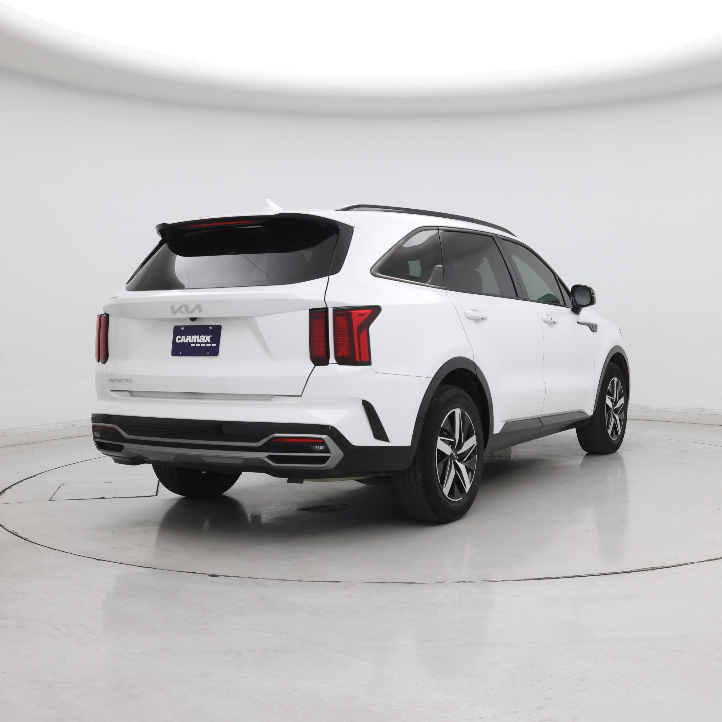Thumbnail: 2023 Kia Sorento - 8