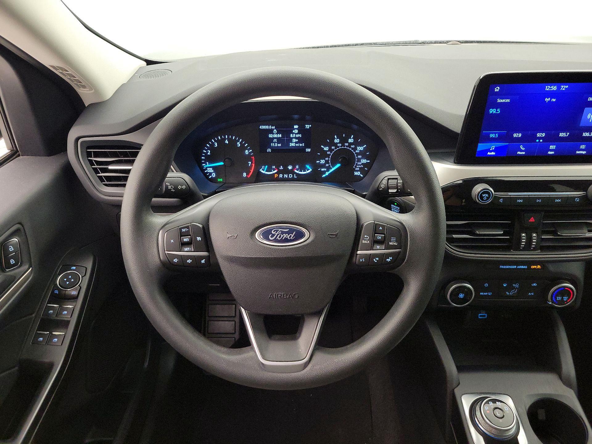 Thumbnail: 2022 Ford Escape - 10