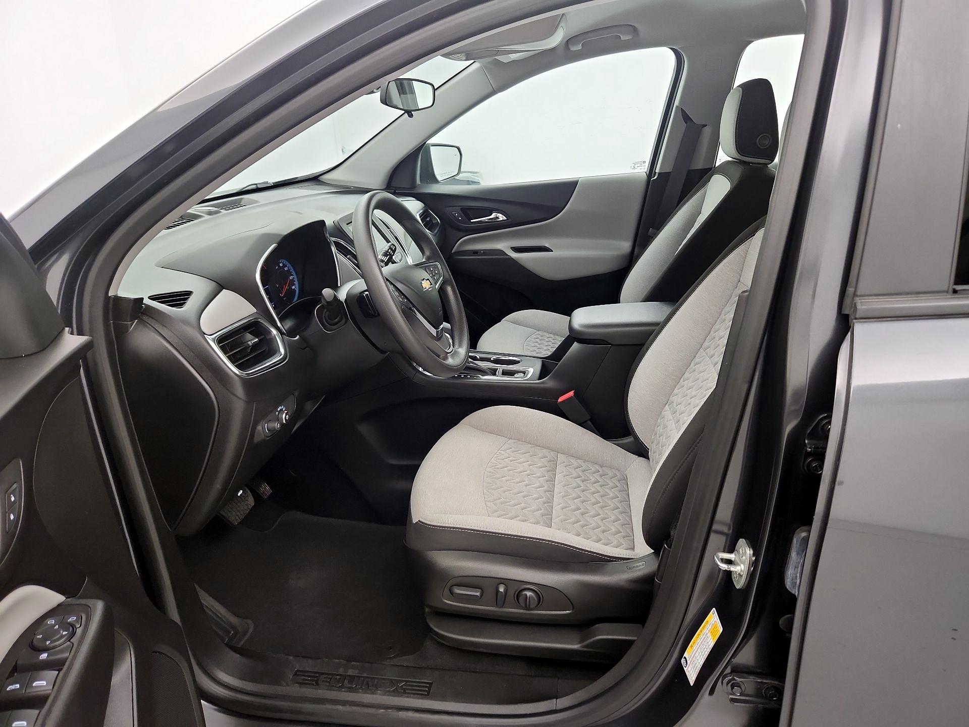 Thumbnail: 2022 Chevrolet Equinox - 11