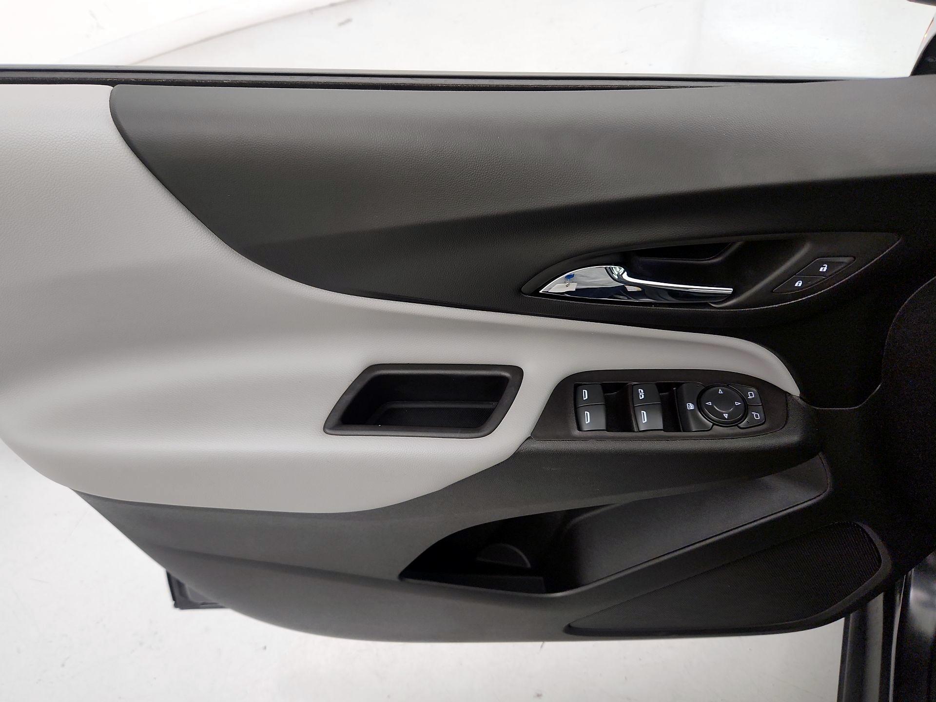 Thumbnail: 2022 Chevrolet Equinox - 12