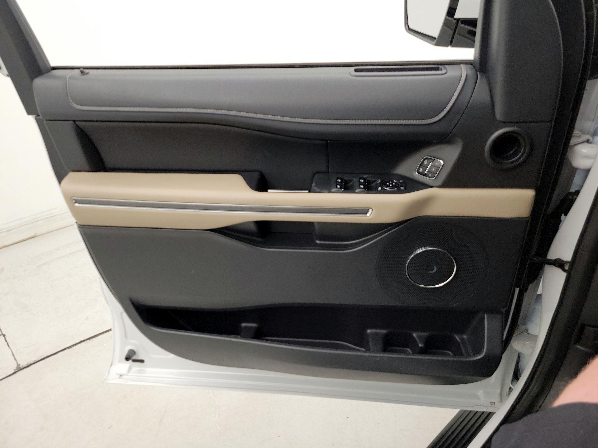 Thumbnail: 2024 Ford Expedition MAX - 12