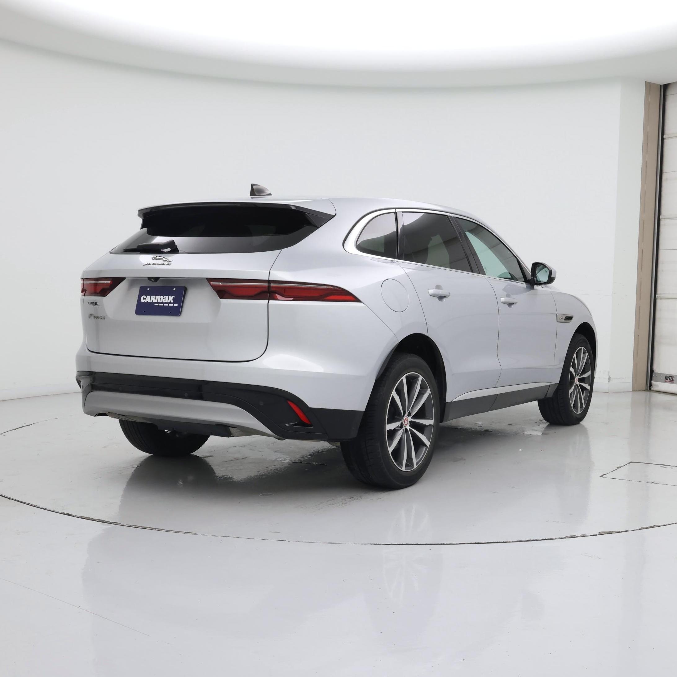 Thumbnail: 2023 Jaguar F-Pace - 8