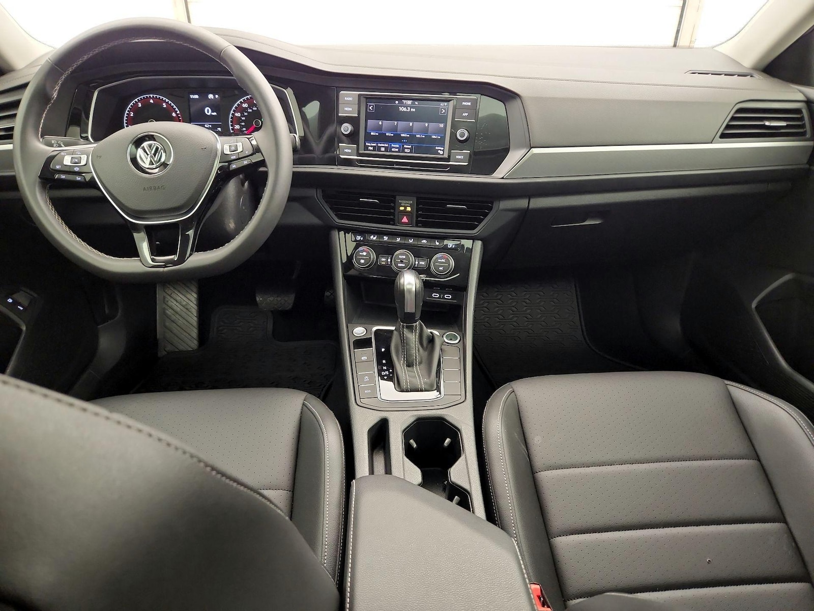 2021 Volkswagen Jetta SE - Photo 10